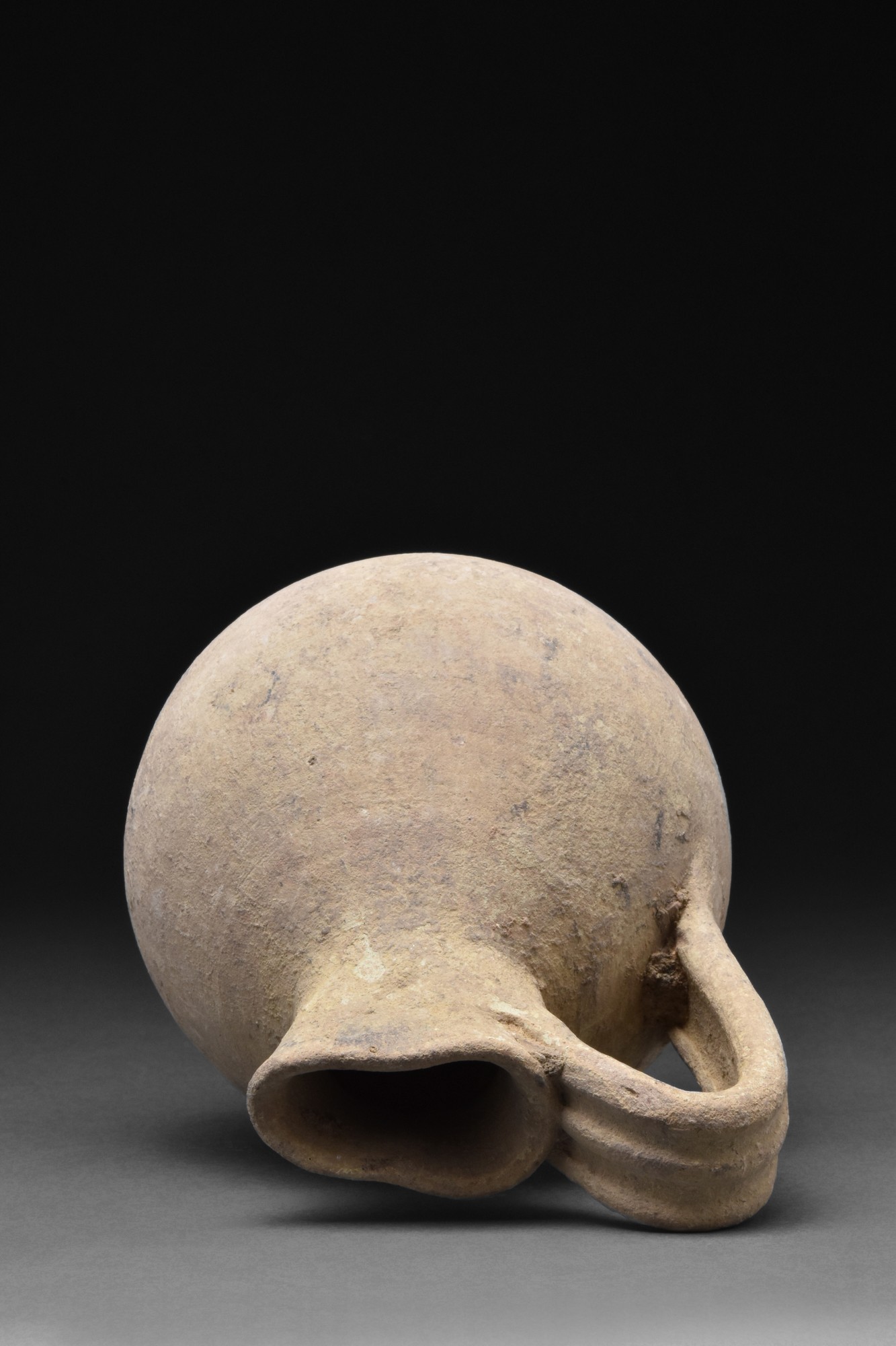 ROMAN TERRACOTTA JUG WITH HANDLE - Image 5 of 6