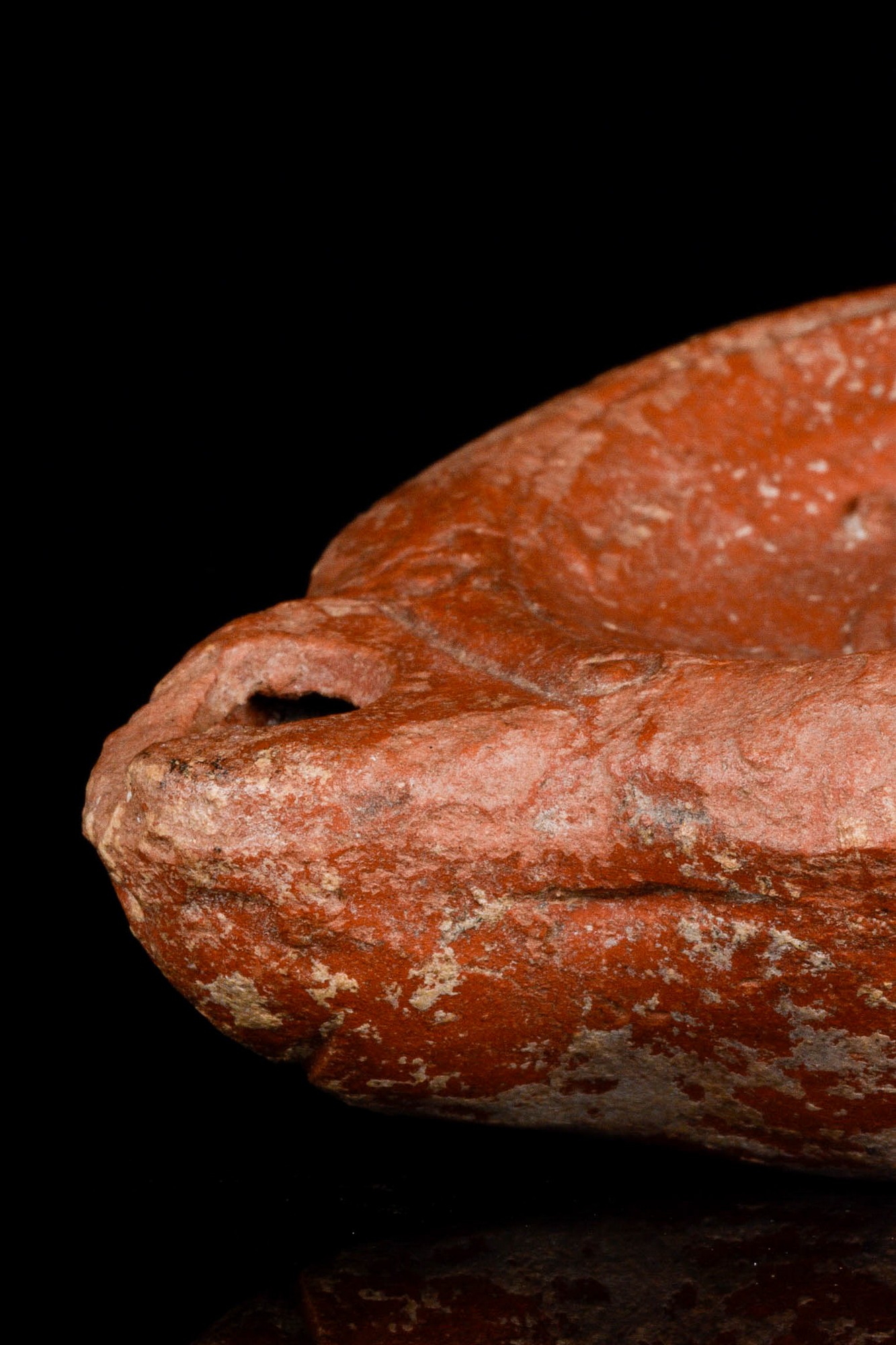 ROMAN OIL LAMP WITH LAUREL WREATHS - Image 3 of 3