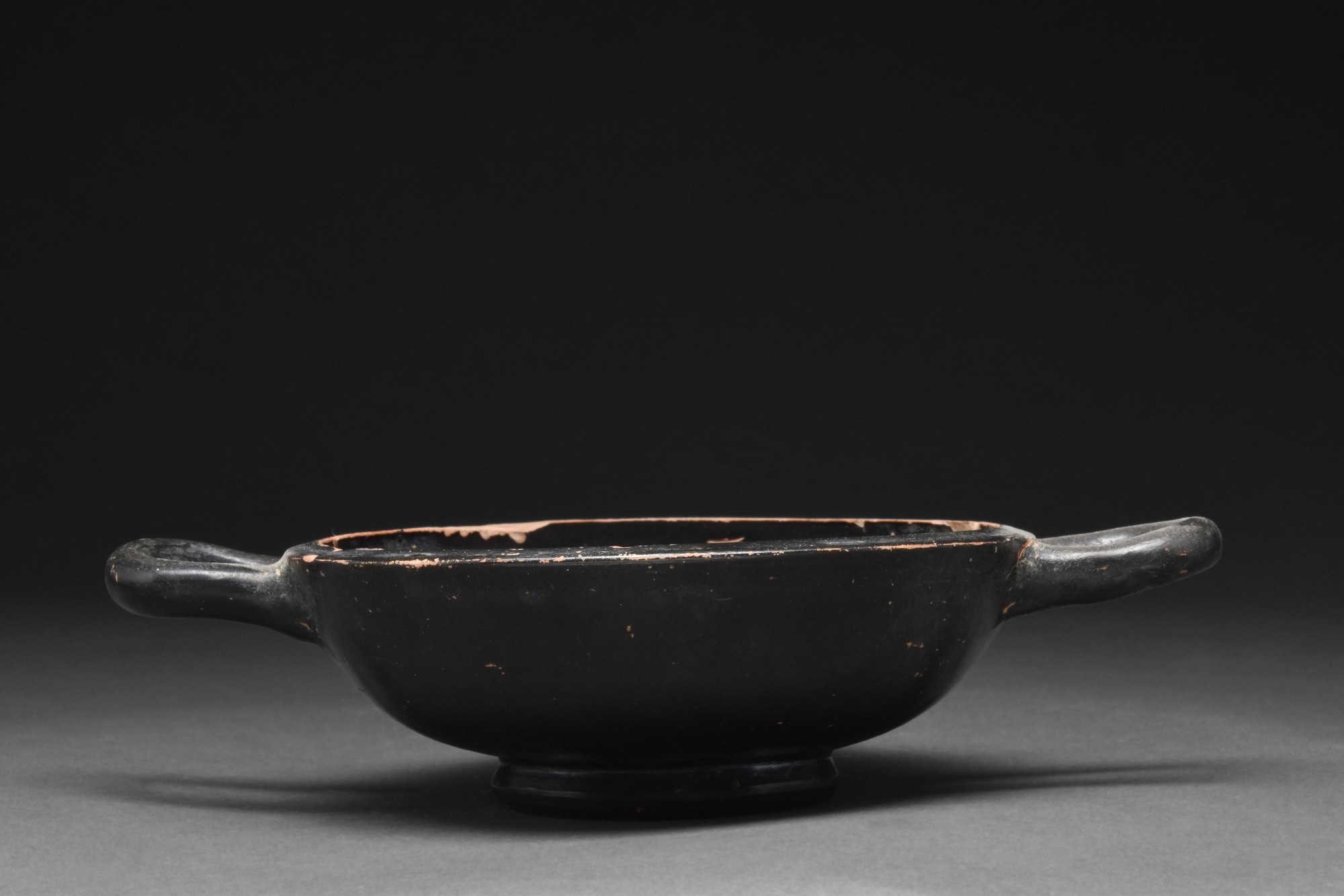 GREEK BLACK GLAZED TERRACOTTA TWO-HANDLED KYLIX - Image 3 of 4