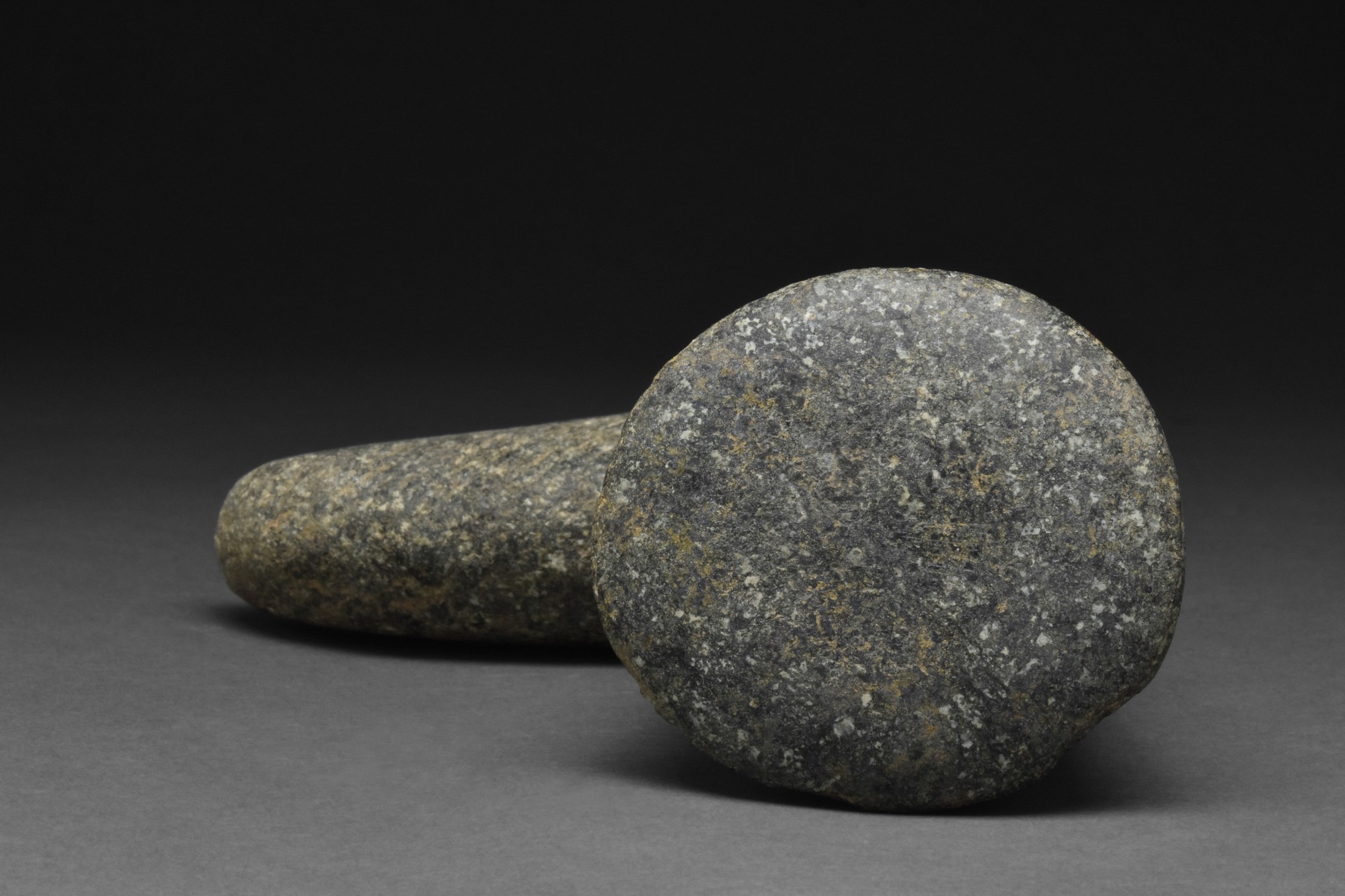 BACTRIAN STONE FOOT IDOL - Image 3 of 4