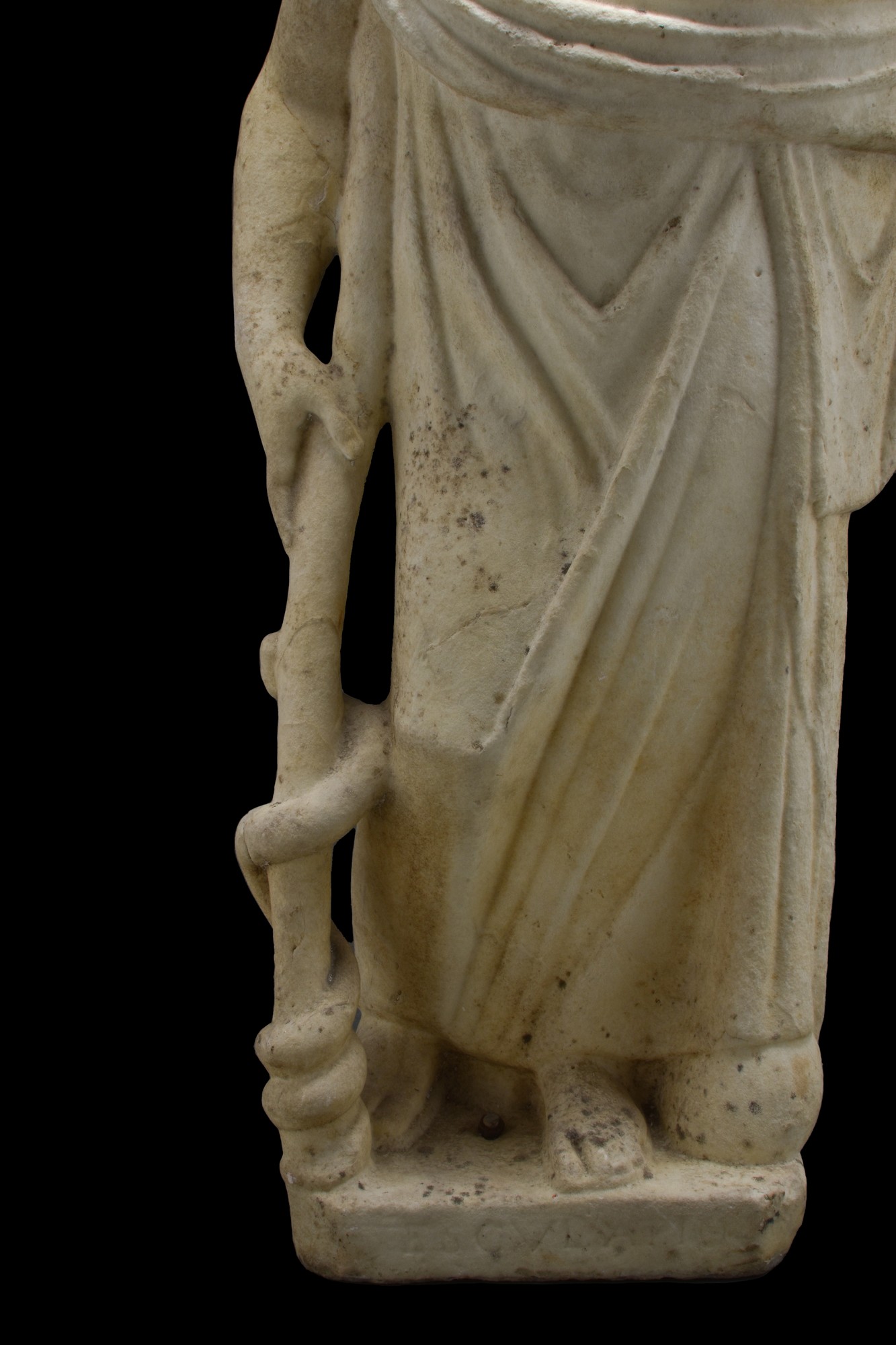 LARGE ROMAN MARBLE FIGURE OF ASCLEPIUS - Image 5 of 5