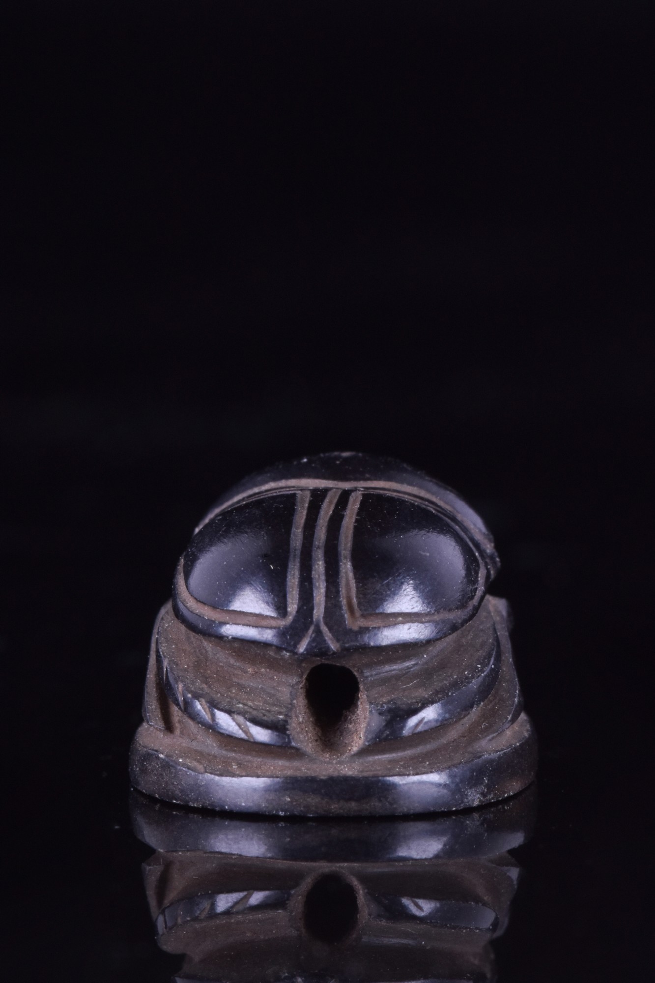 ANCIENT EGYPTIAN BLACK STONE SCARAB - Image 4 of 4