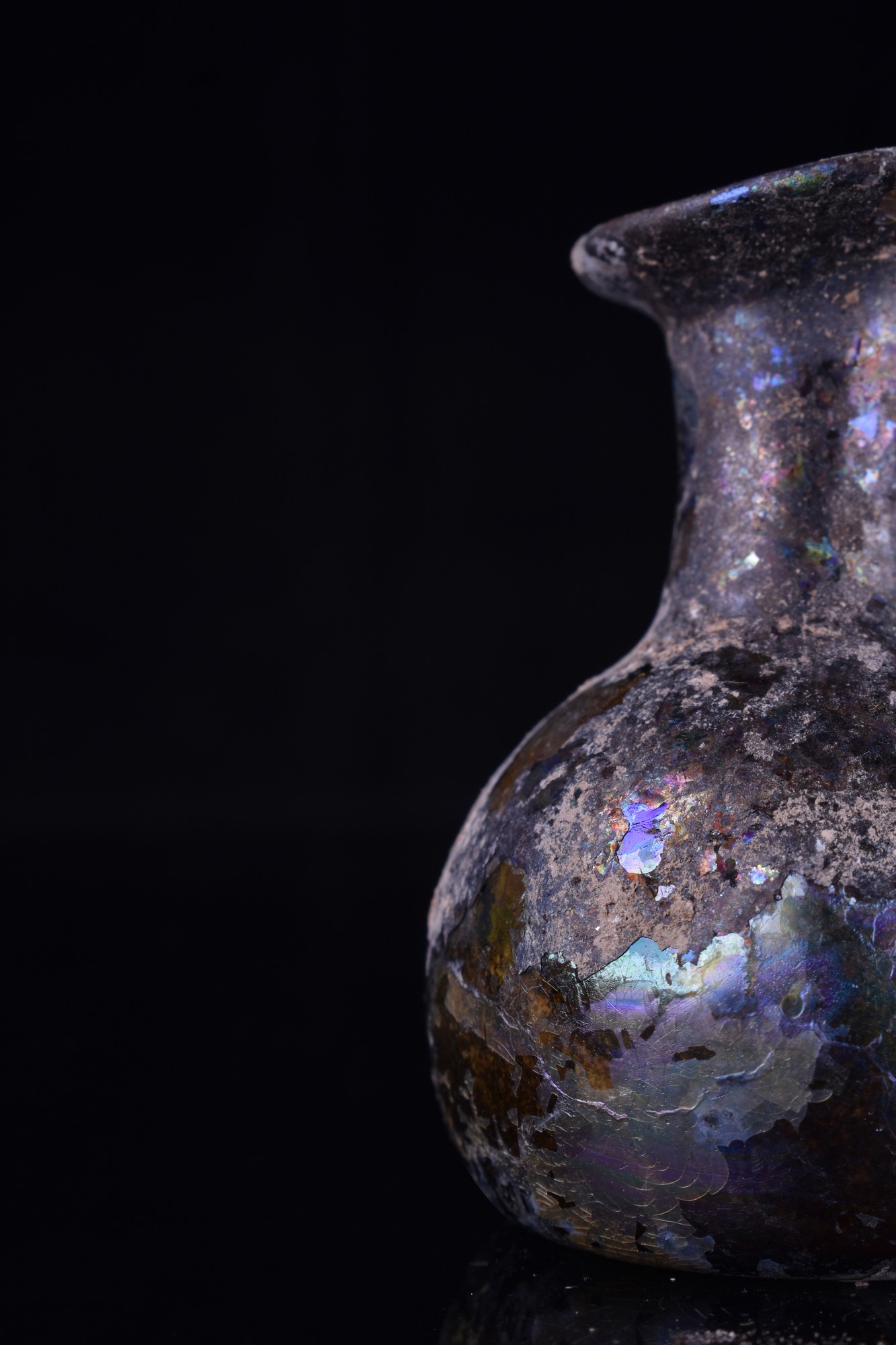 ANCIENT ROMAN GLASS FLASK - Image 6 of 6