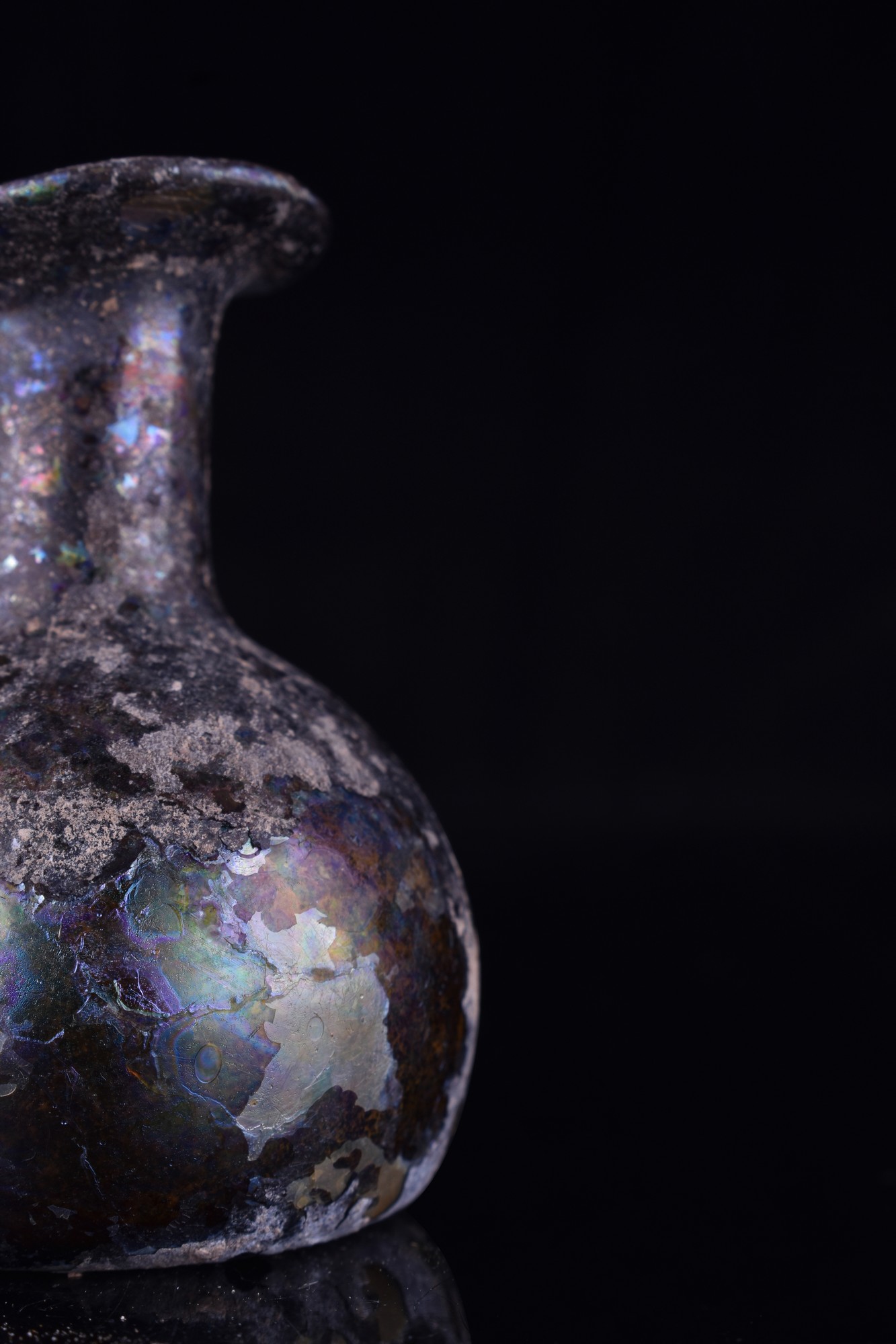 ANCIENT ROMAN GLASS FLASK - Image 5 of 6