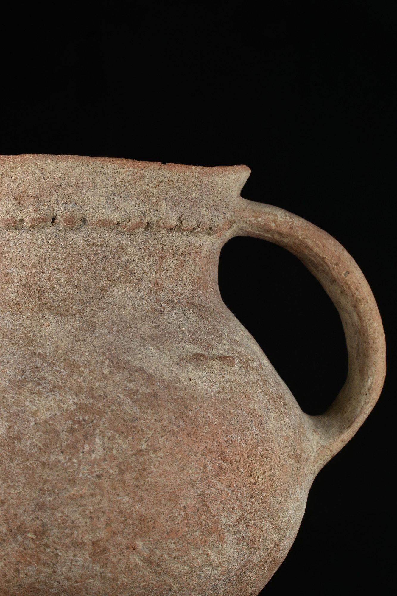 HOLY LAND BRONZE AGE TERRACOTTA VESSEL - Image 5 of 6