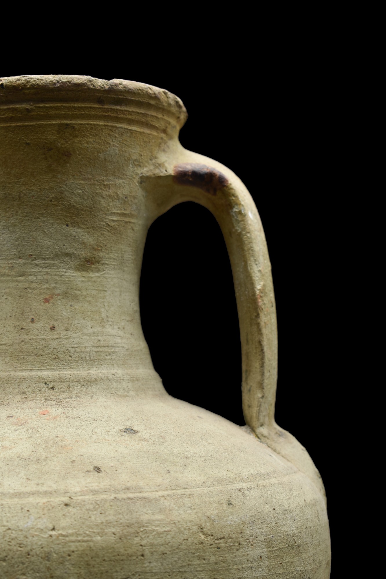 ROMAN TERRACOTTA TWO-HANDLED VESSEL - Image 4 of 5