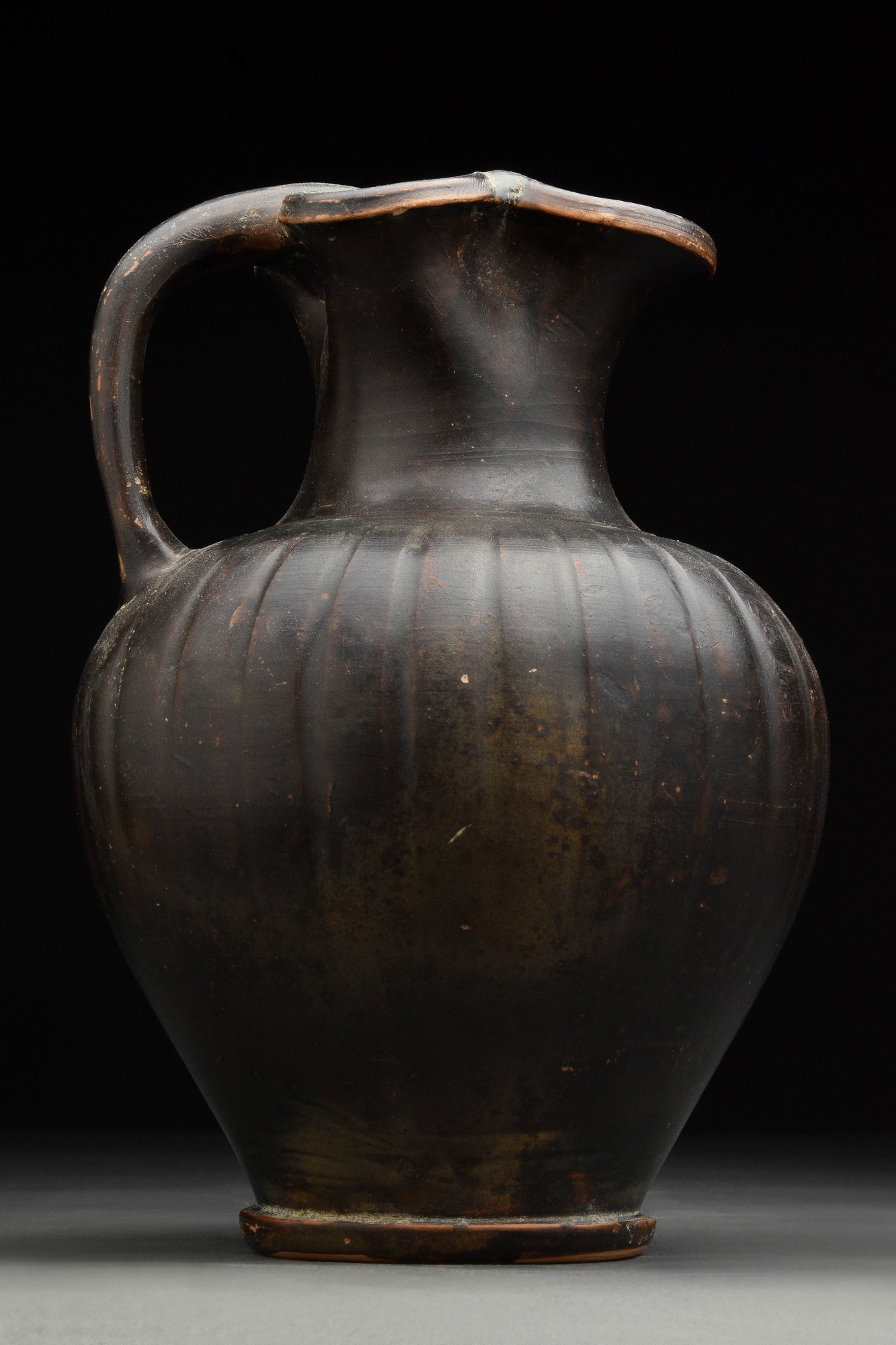 ANCIENT GREEK CAMPANIAN BLACK GLAZED OINOCHOE - Image 3 of 7