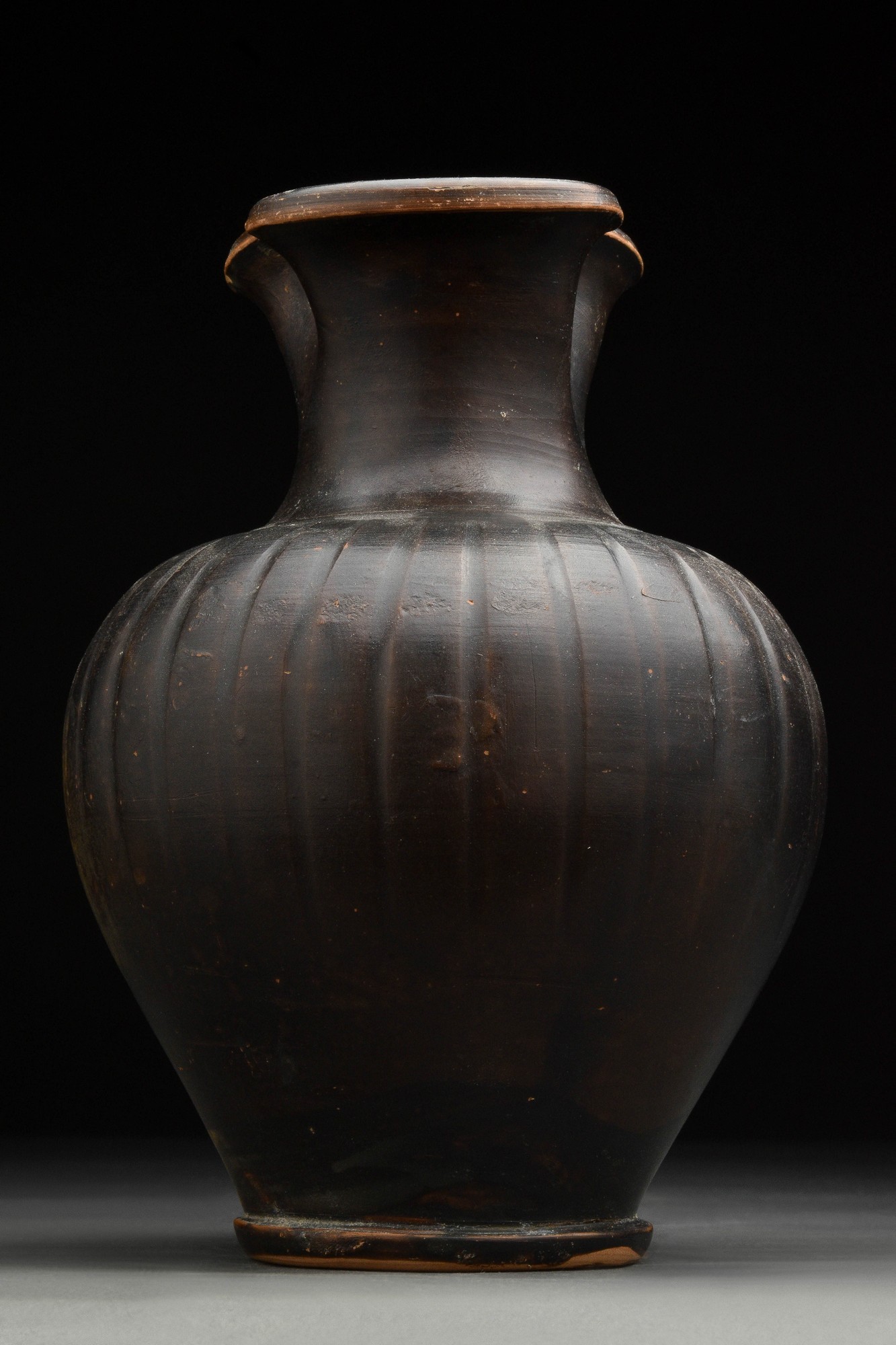 ANCIENT GREEK CAMPANIAN BLACK GLAZED OINOCHOE - Image 2 of 7