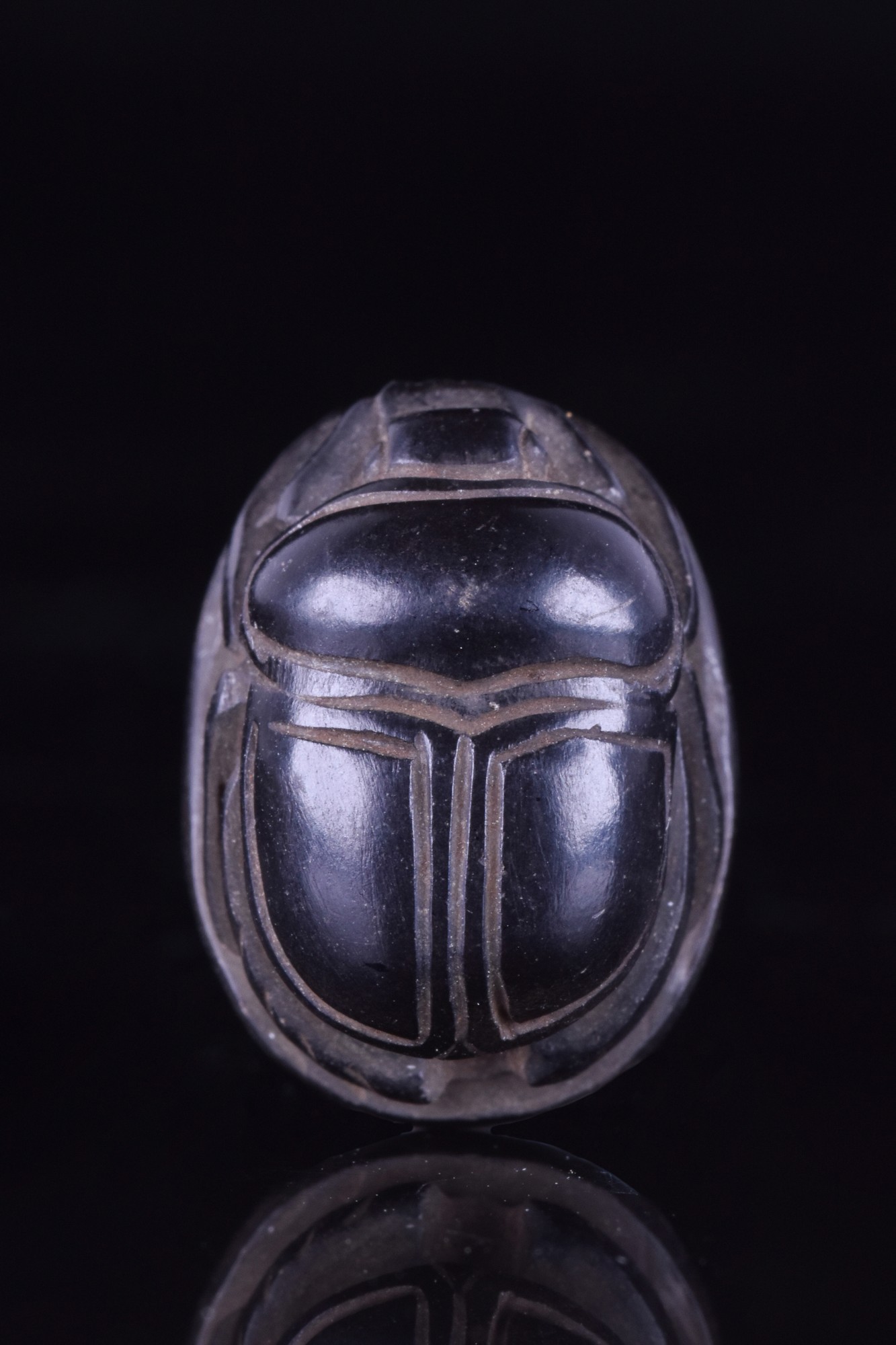 ANCIENT EGYPTIAN BLACK STONE SCARAB