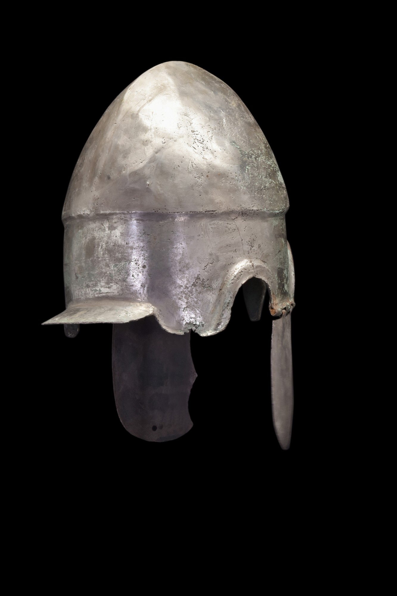 GREEK CHALCIDIAN TINNED BRONZE HELMET - Image 5 of 7