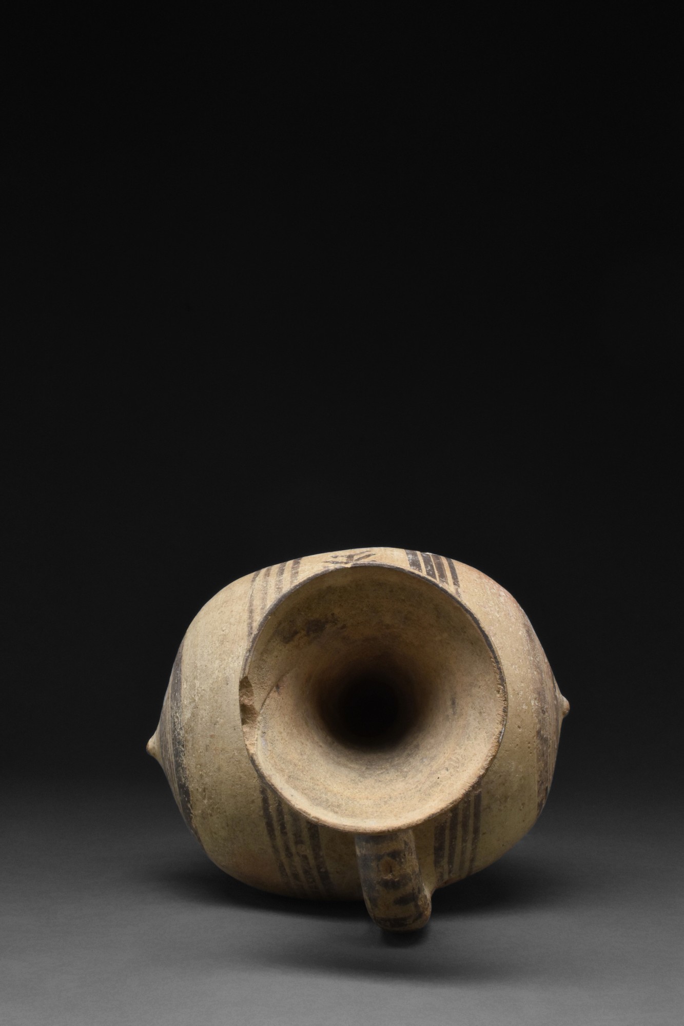 CYPRIOT BARREL-SHAPED TERRACOTTA JAR - Image 4 of 5