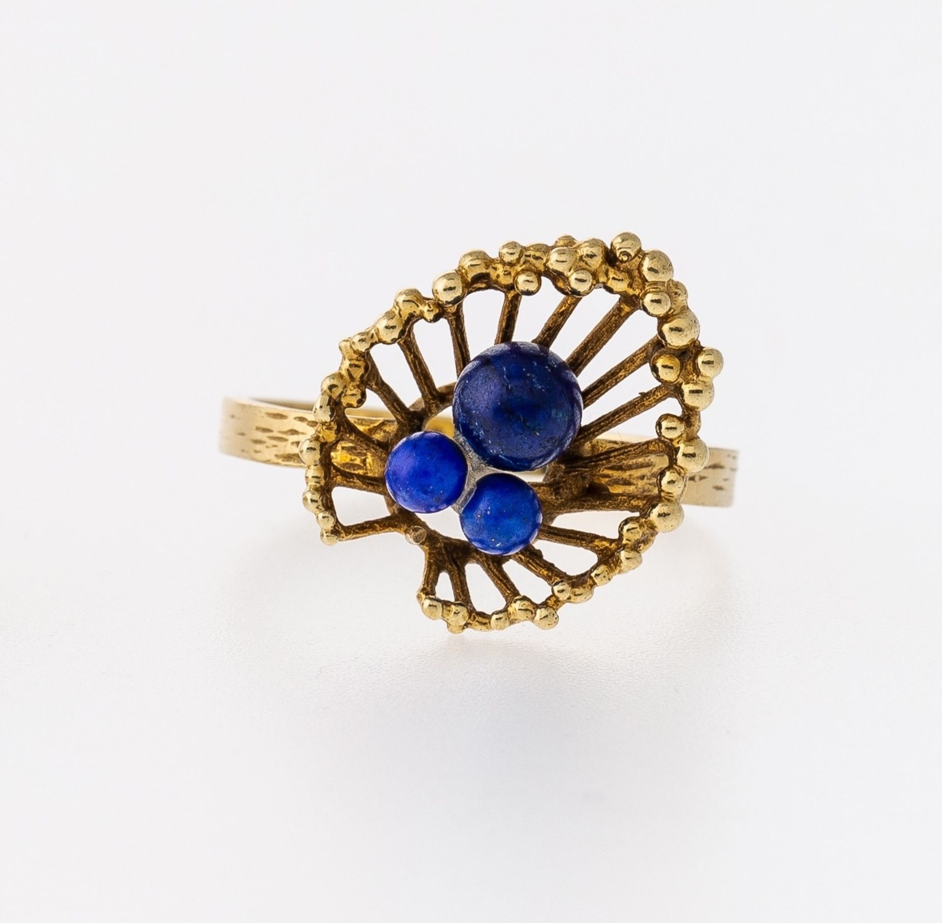 Ring mit Lapislazuli