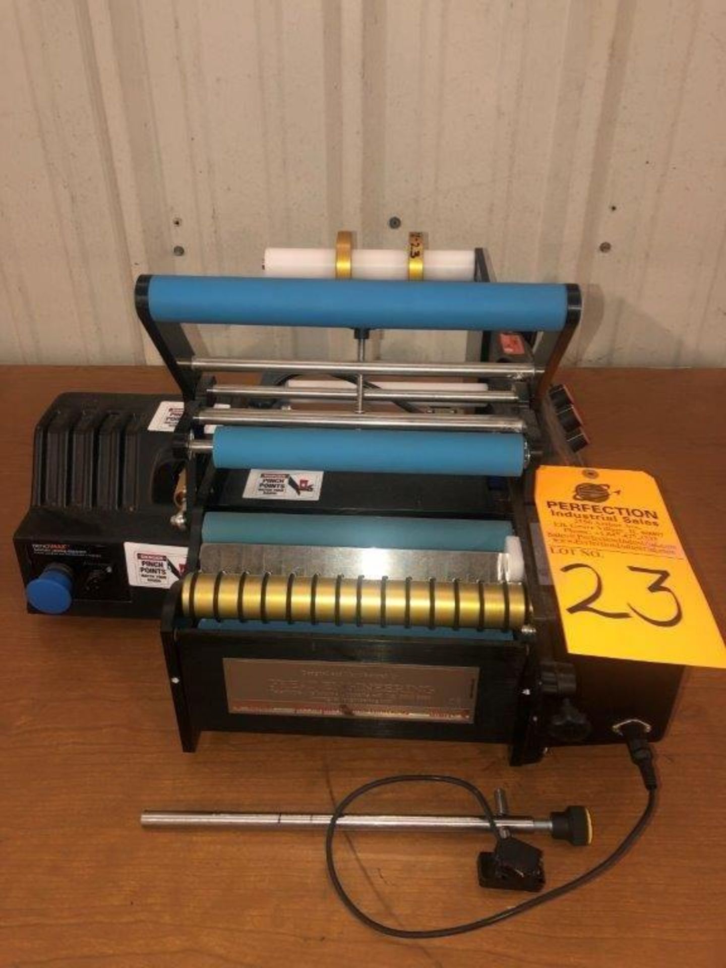 BenchMax Semi Automatice Labeller