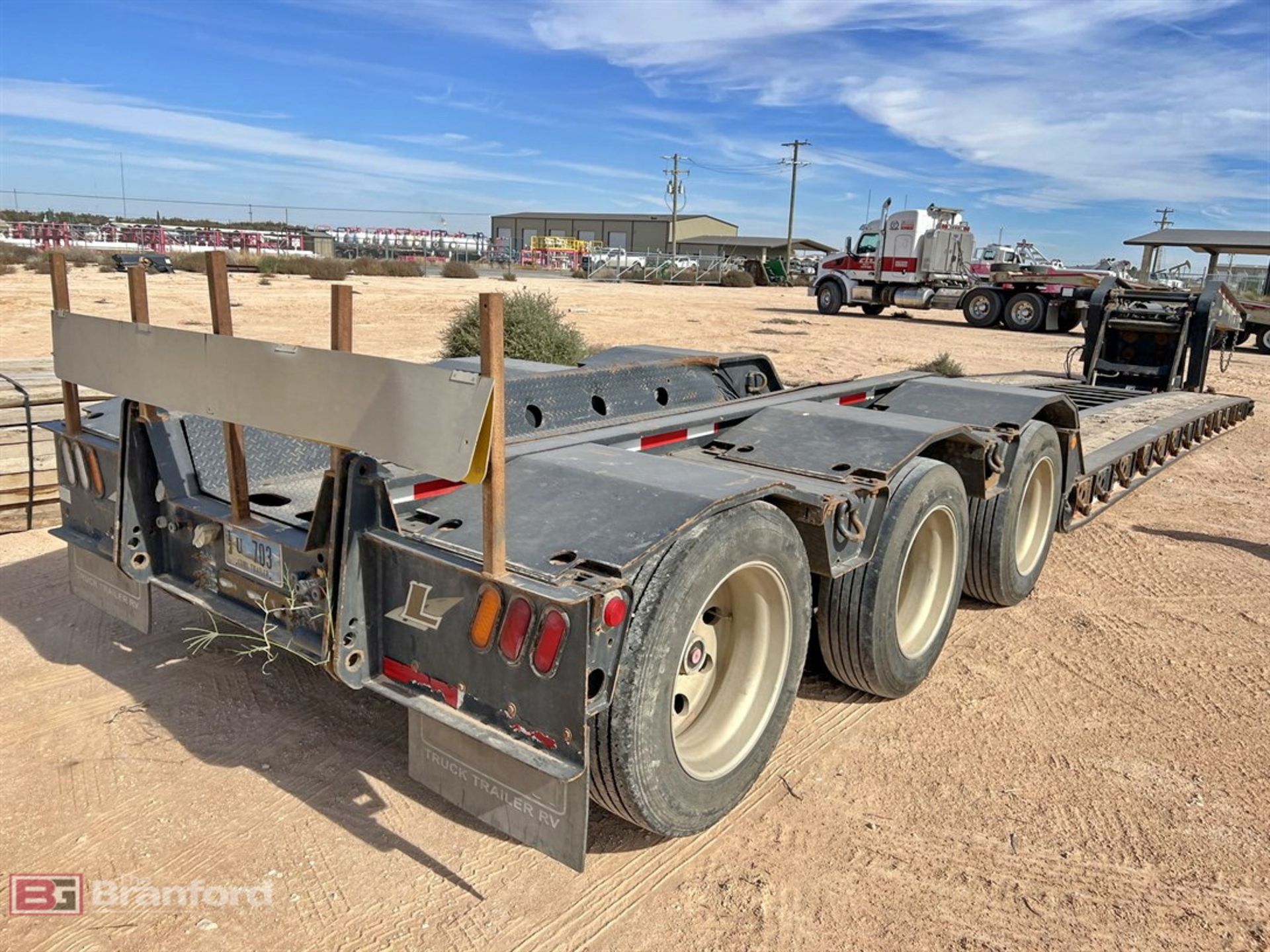 2015 Landoll 855 55-ton tri-axle lowboy trailer - Image 4 of 12