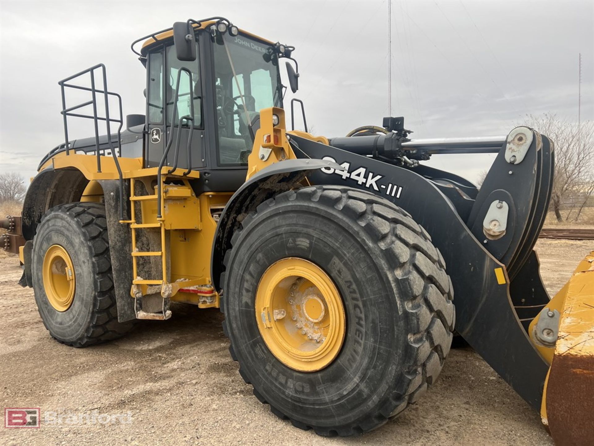 2017 John Deere 844K series III wheel loader - Image 4 of 18