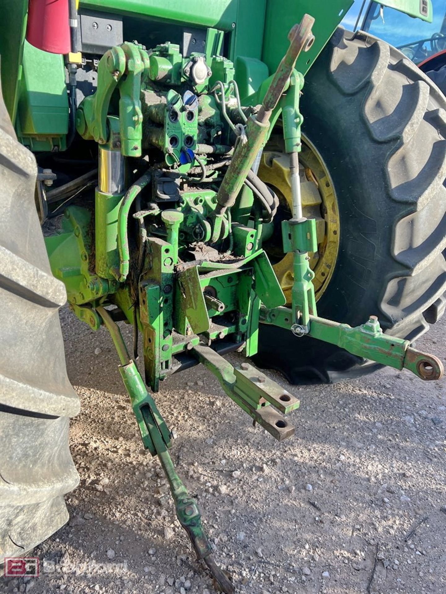 2009 John Deere 7230 tractor - Image 10 of 17