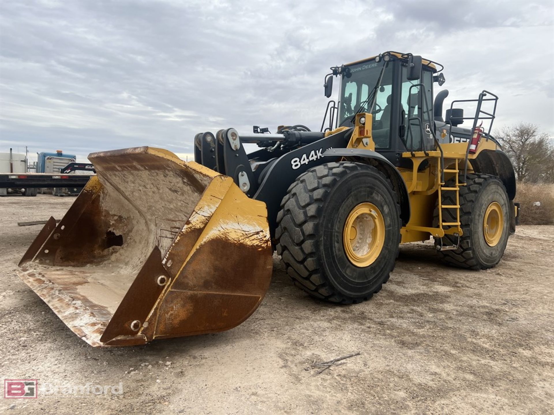 2017 John Deere 844K series III wheel loader