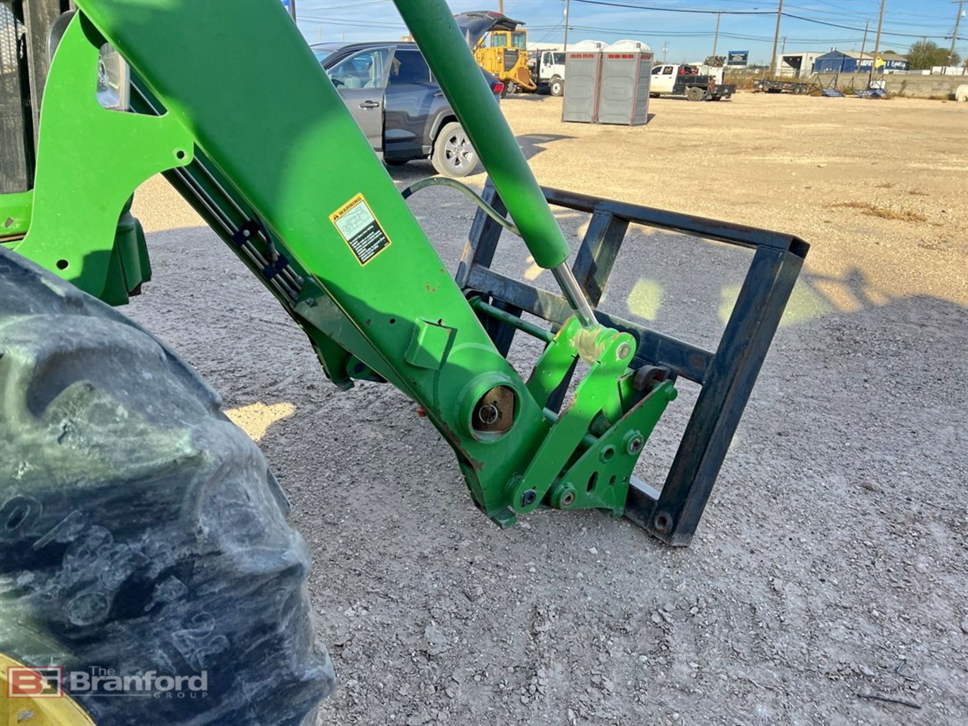 2009 John Deere 7230 tractor - Image 5 of 17