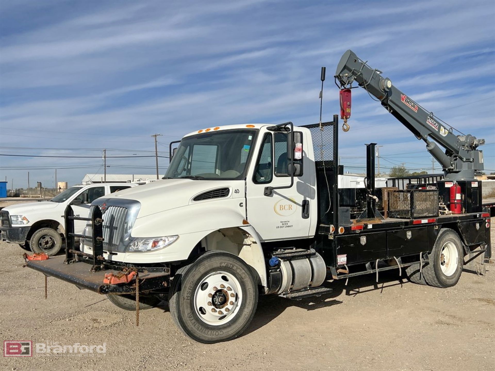 2019 International 4300 durastar 4x2 mechanics truck