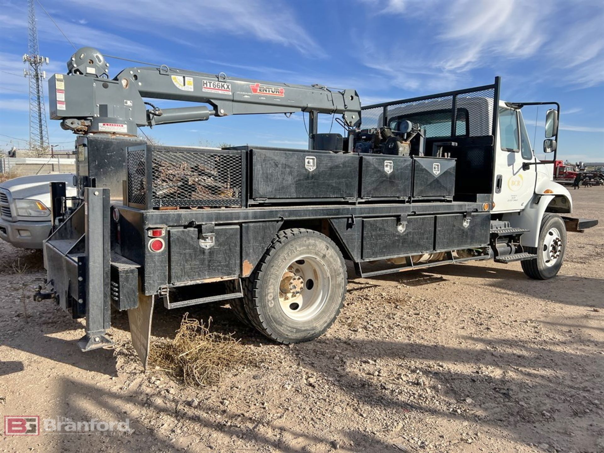 2018 International 4300 durastar 4x2 mechanics truck - Image 4 of 16