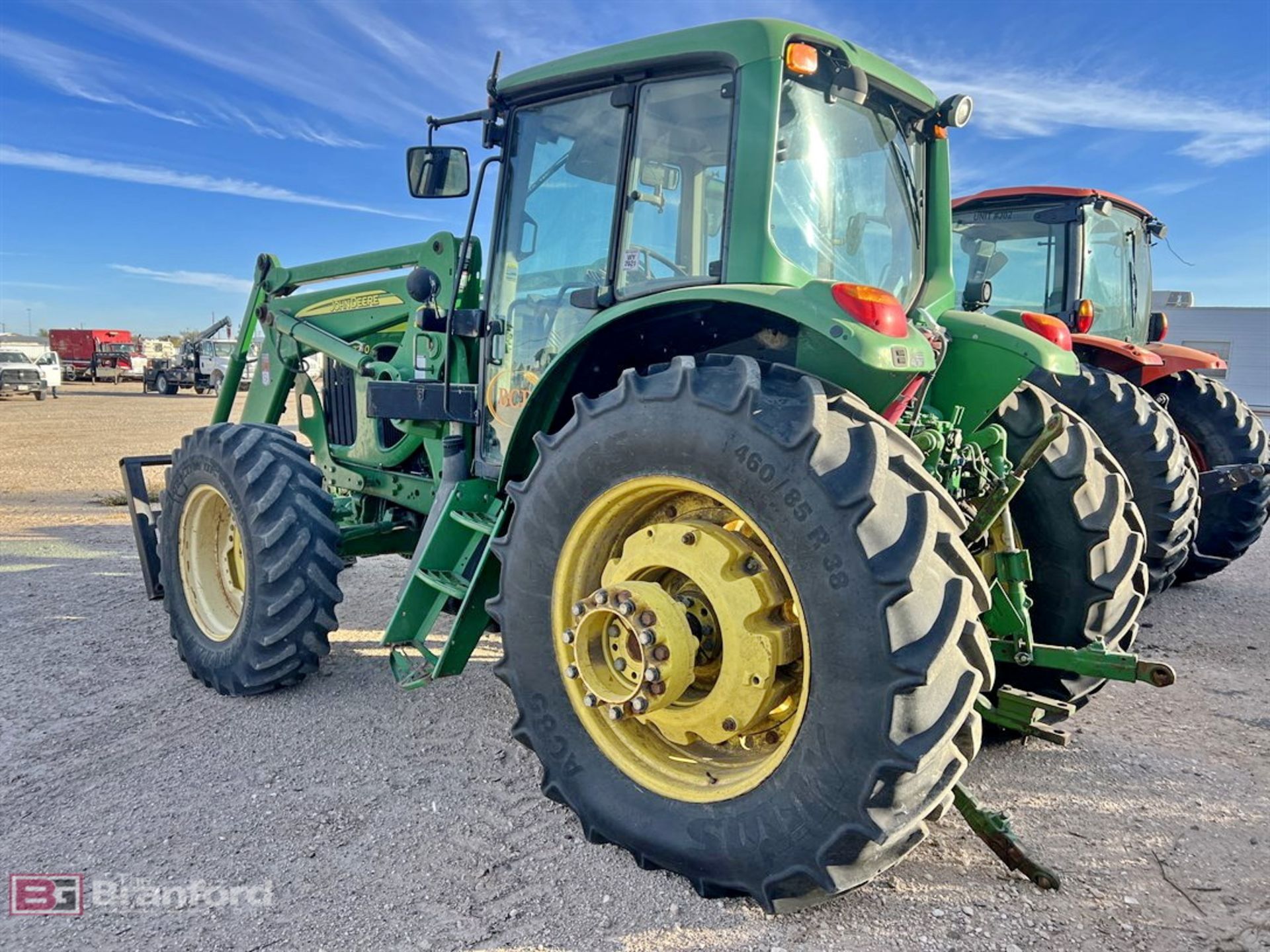 2009 John Deere 7230 tractor - Image 7 of 17