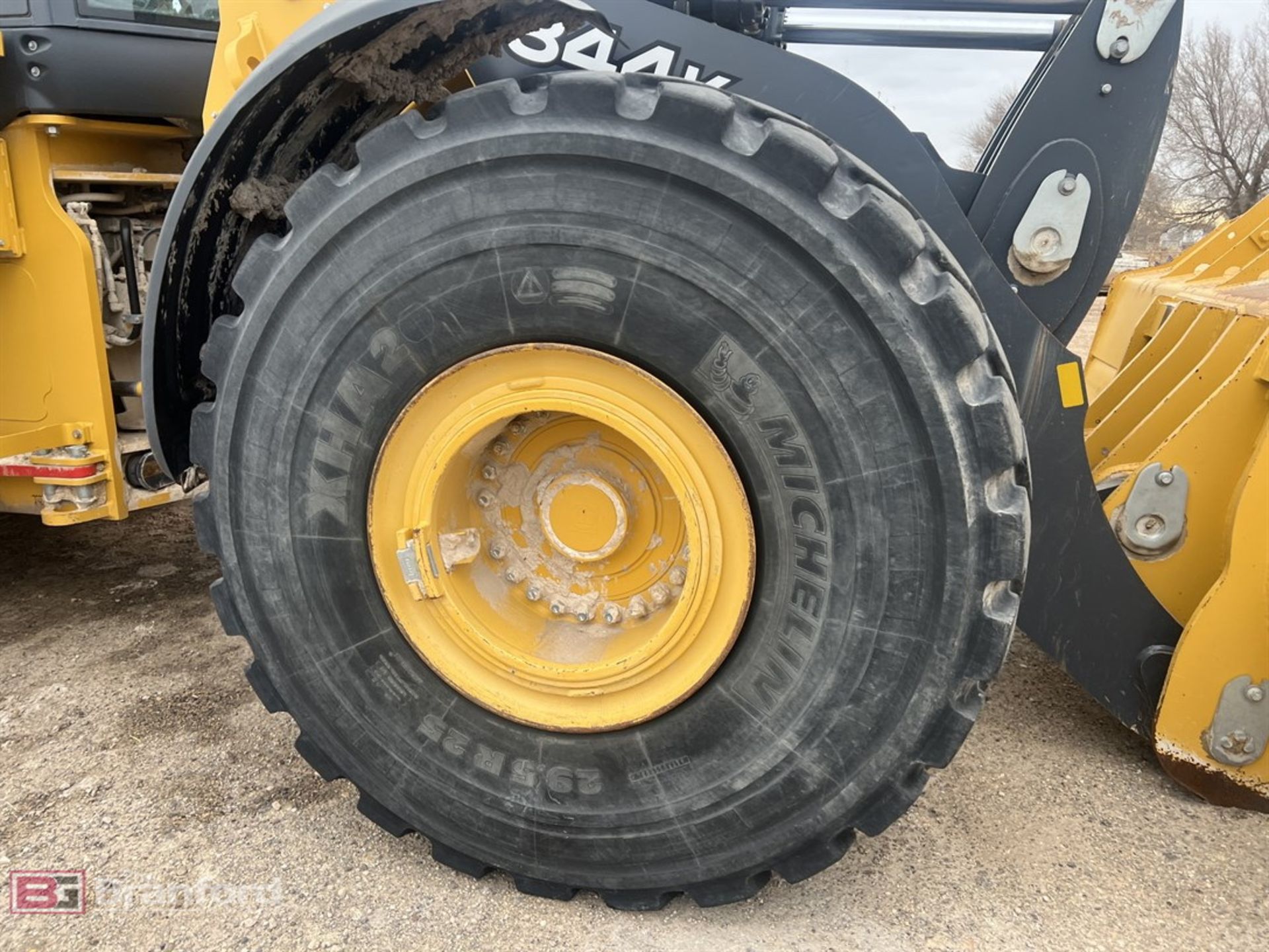 2017 John Deere 844K series III wheel loader - Image 5 of 18