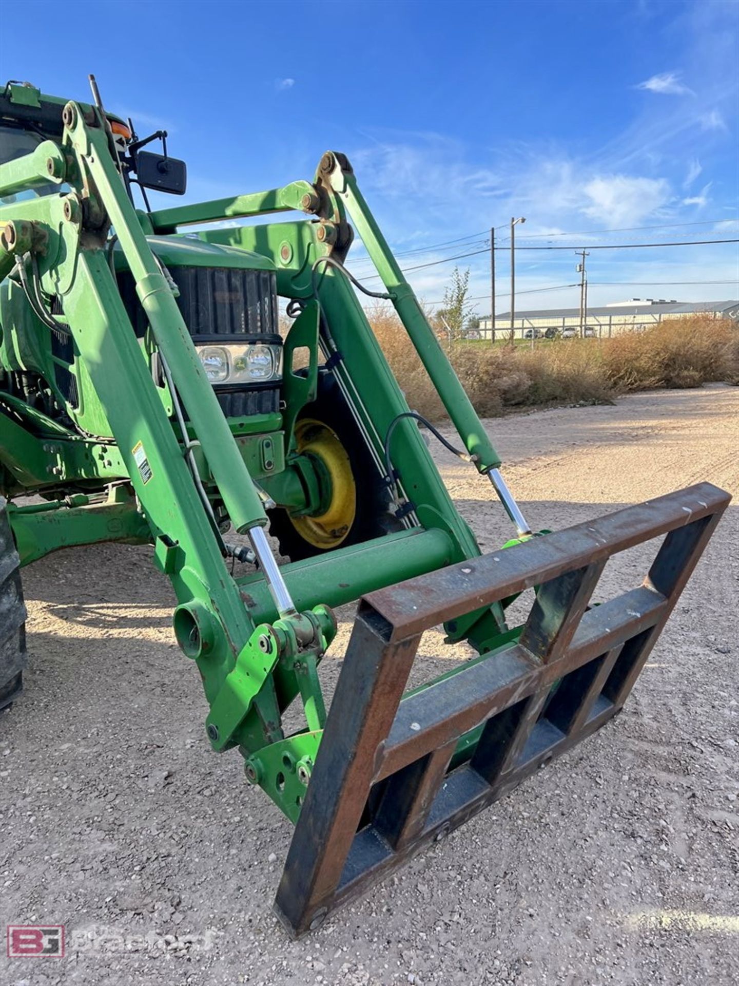 2009 John Deere 7230 tractor - Image 16 of 17