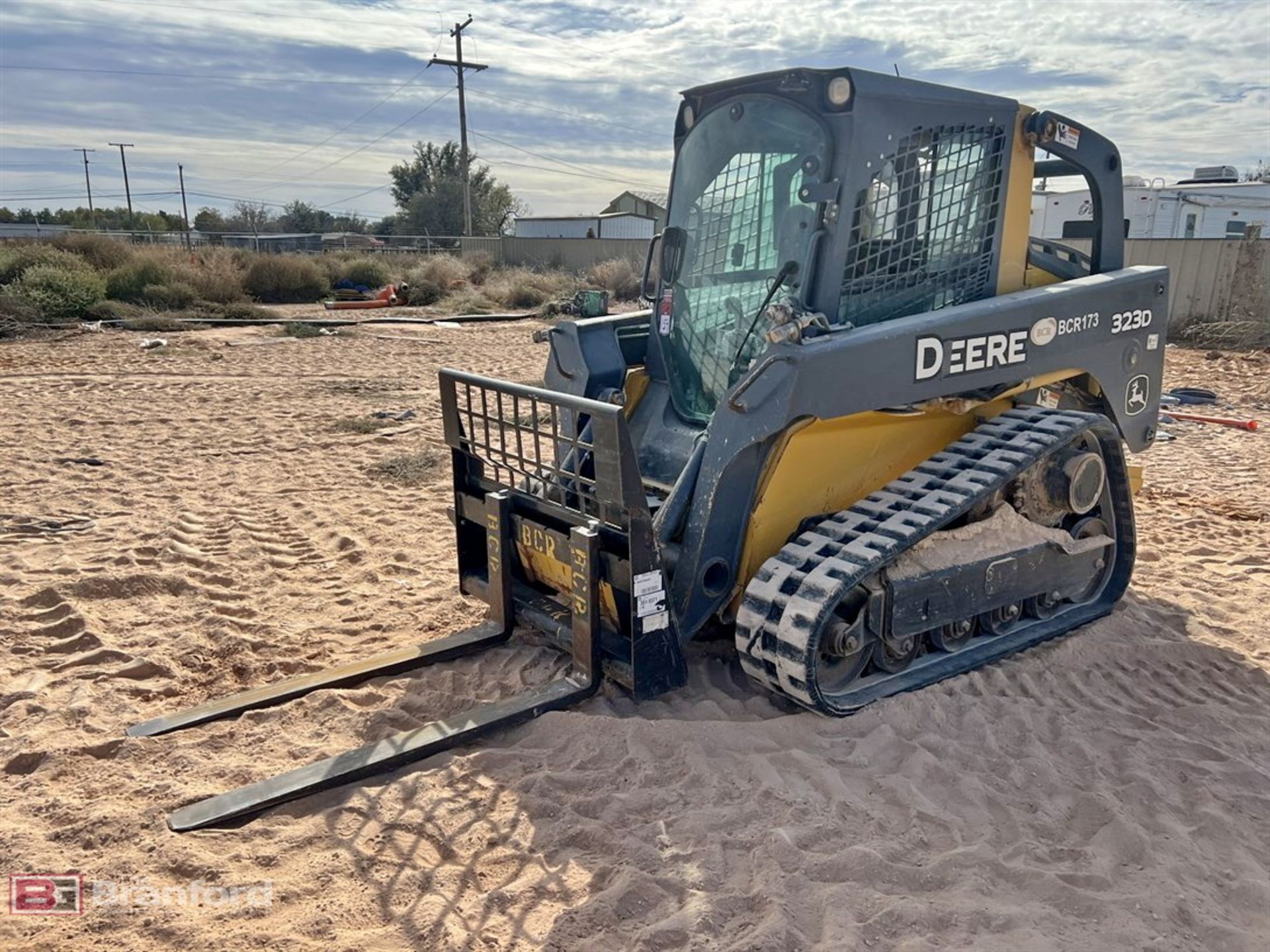 2012 John Deere 323DT 2-speed multi terrain loader