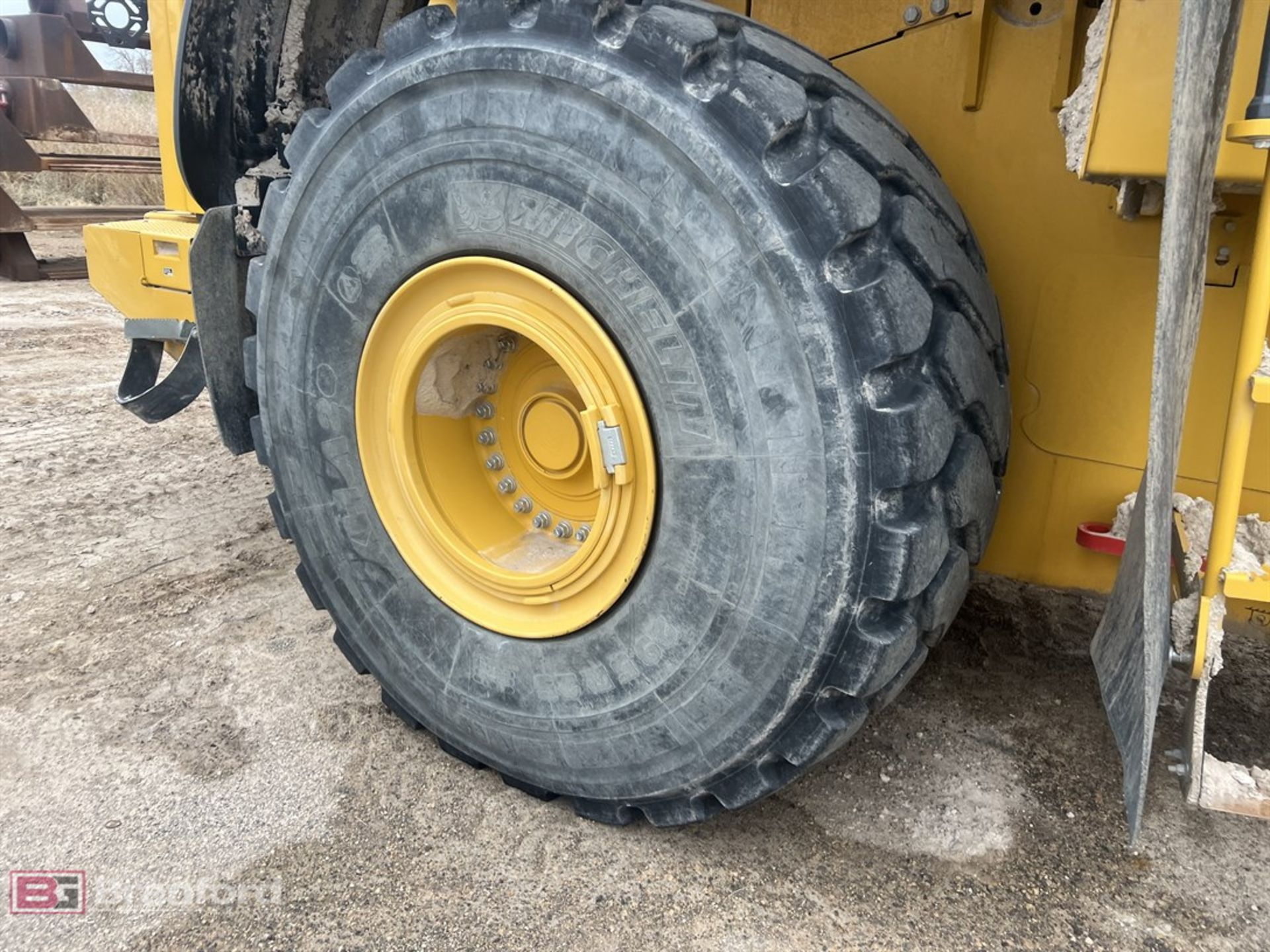 2017 John Deere 844K series III wheel loader - Image 6 of 18
