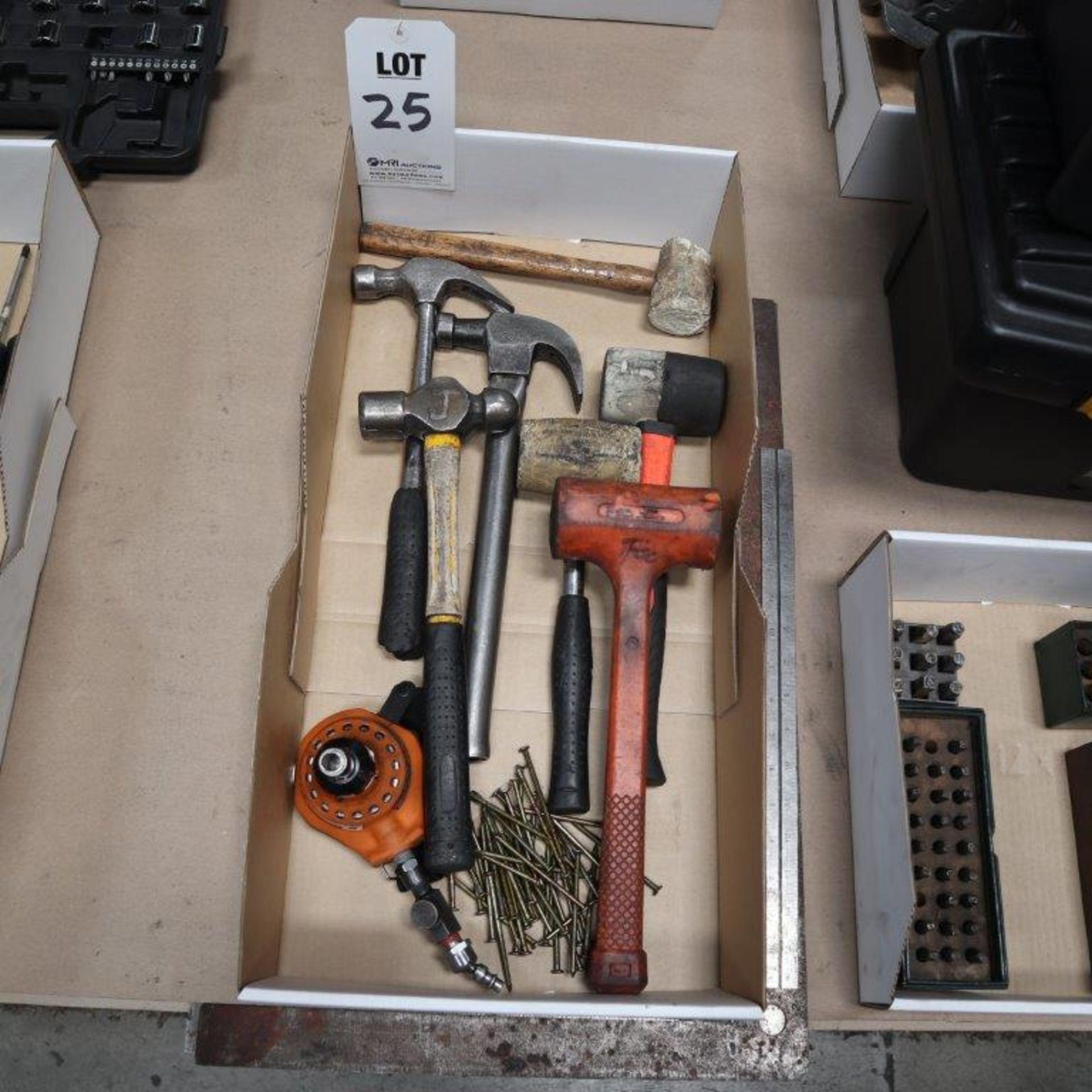 LOT TO INCLUDE: RIDGID PALM NAILER MODEL 2350PNF, CARPENTER HAMMERS, BALL PEEN HAMMERS, MALLETS, AND - Image 2 of 3
