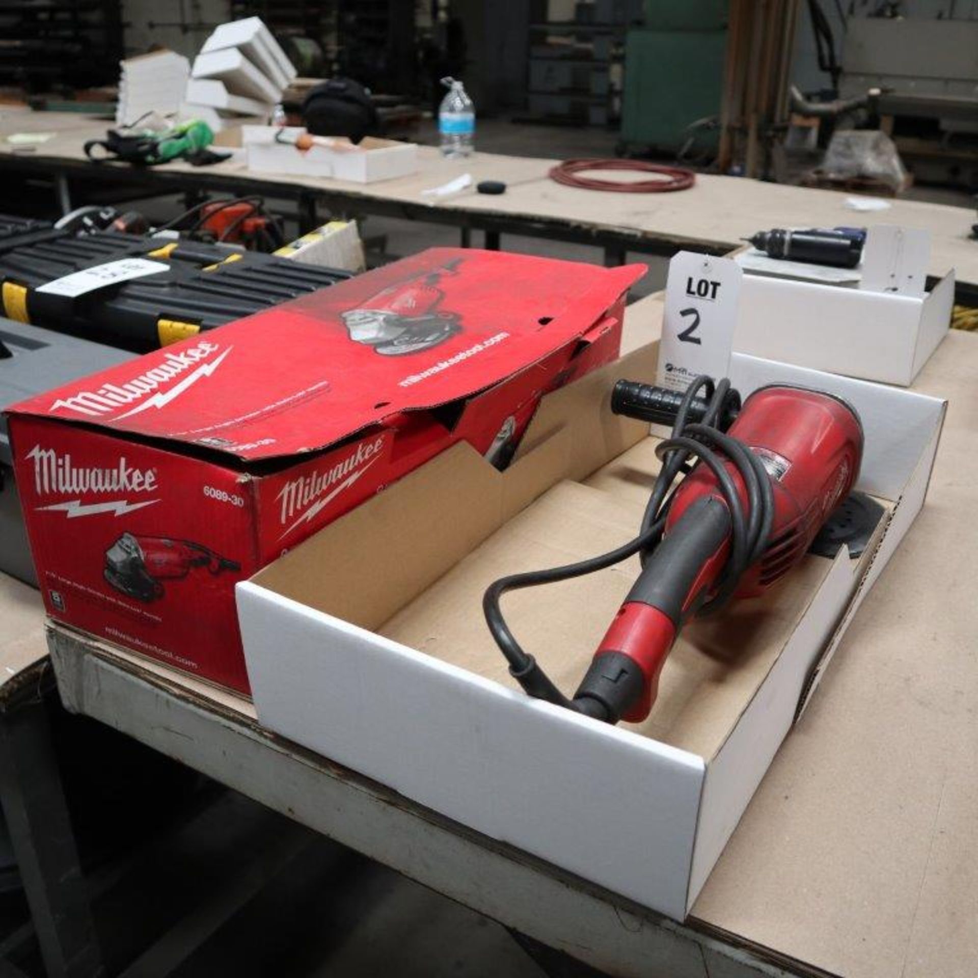 MILWAUKEE 7"/ 9" HEAVY DUTY ANGLE GRINDER, MODEL 6089-31