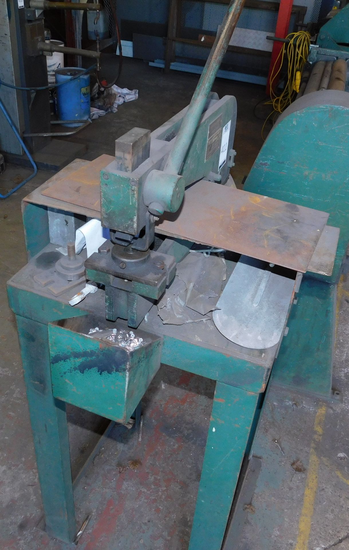 Hunton Type 12/9B Bench Punch (Location: Liverpool. Please Refer to General Notes) - Bild 2 aus 5