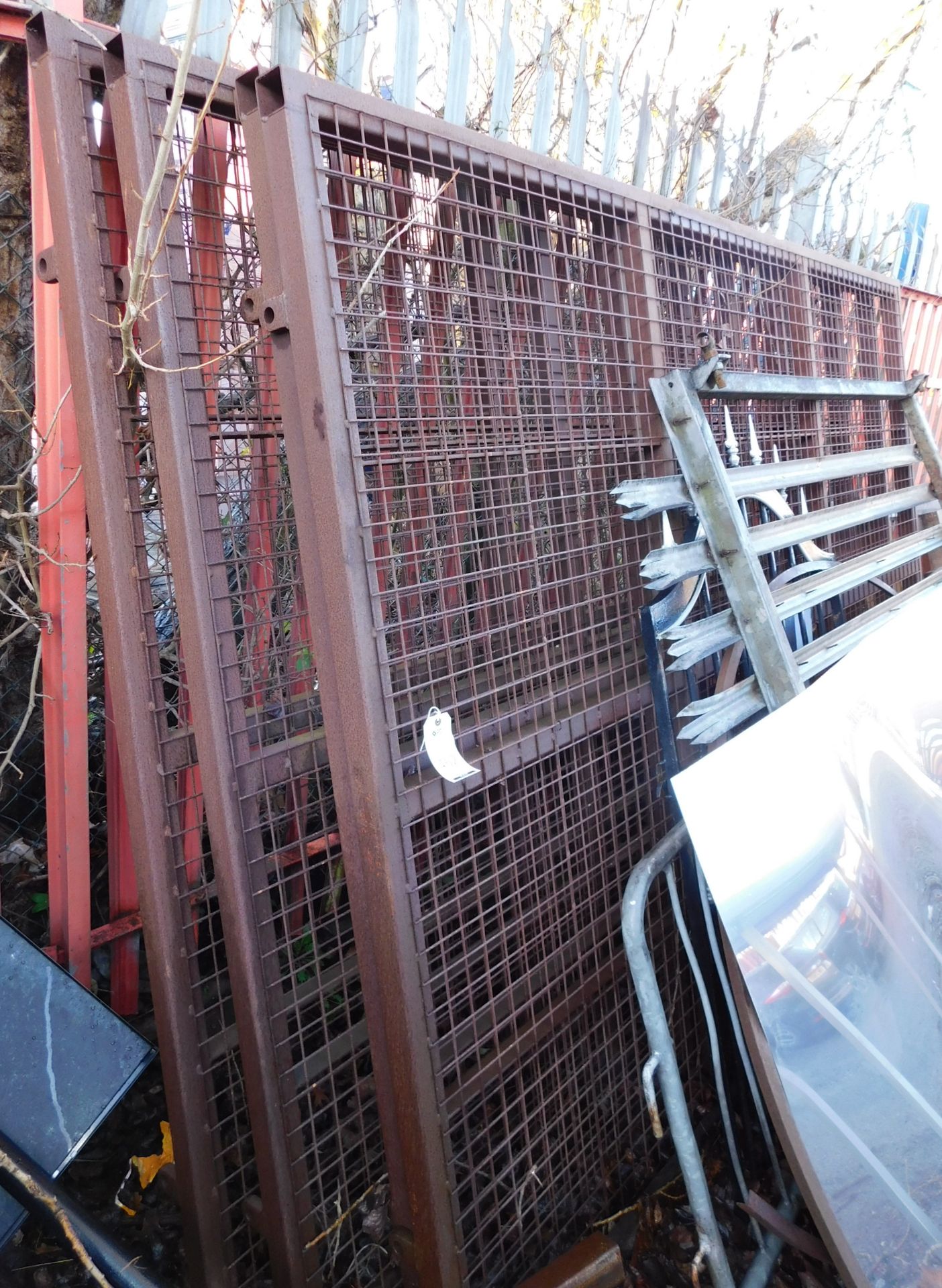 4 Metal Gate Sections 213cm (H) x 293 cm (W) (Location: Liverpool. Please Refer to General Notes)