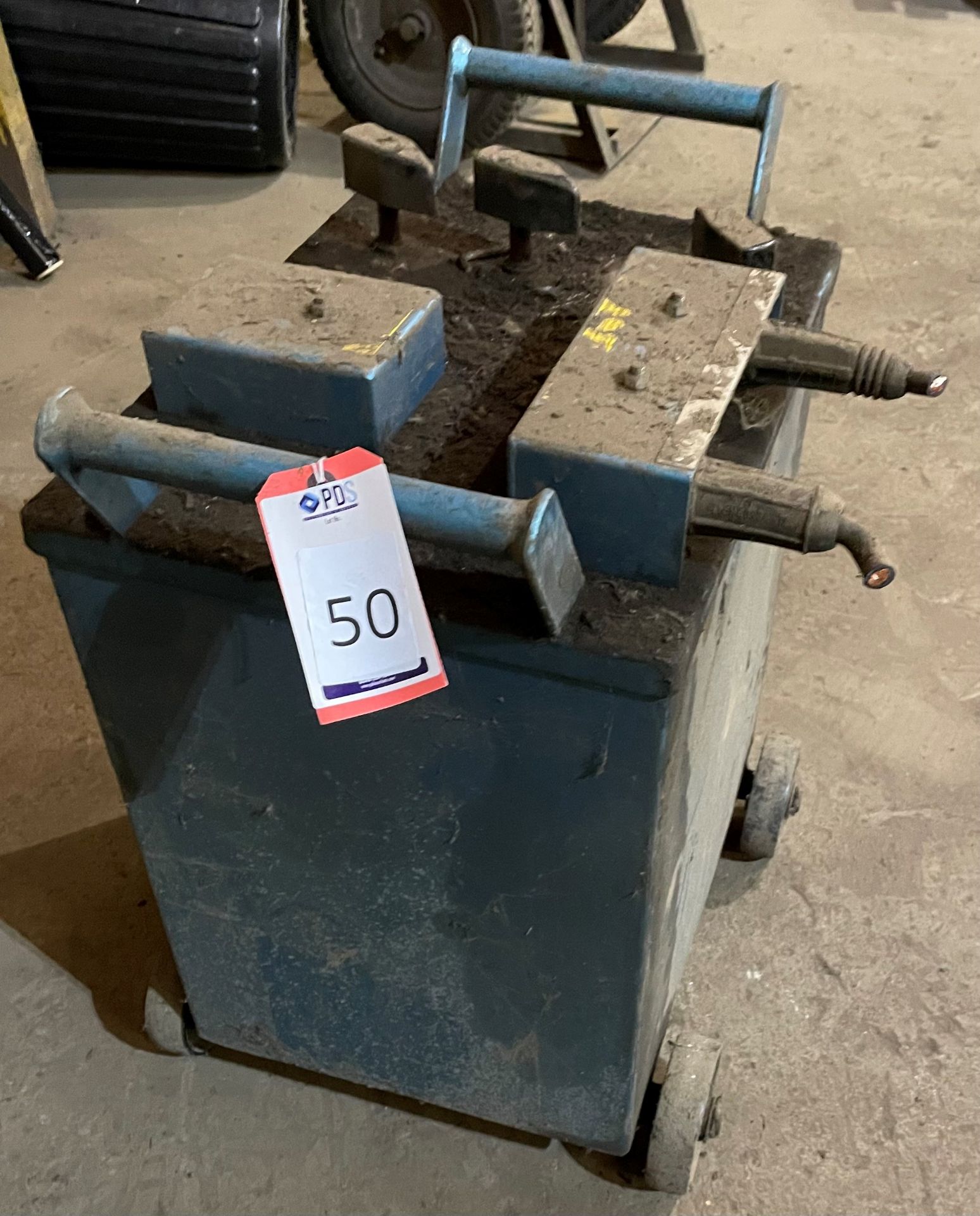 Unbadged Oil Cooled Welder (Welding Wires Cut by Unknown Party) (Location: Finedon - Please Refer to