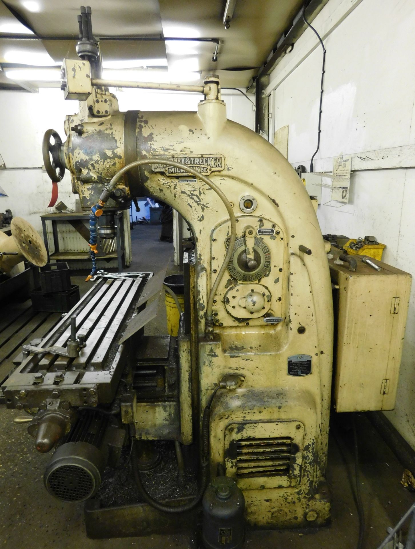 Kearney & Trecker Model No. 2CE Vertical Milling Machine, Serial Number 2CE5502 (Collection After 12 - Image 4 of 4