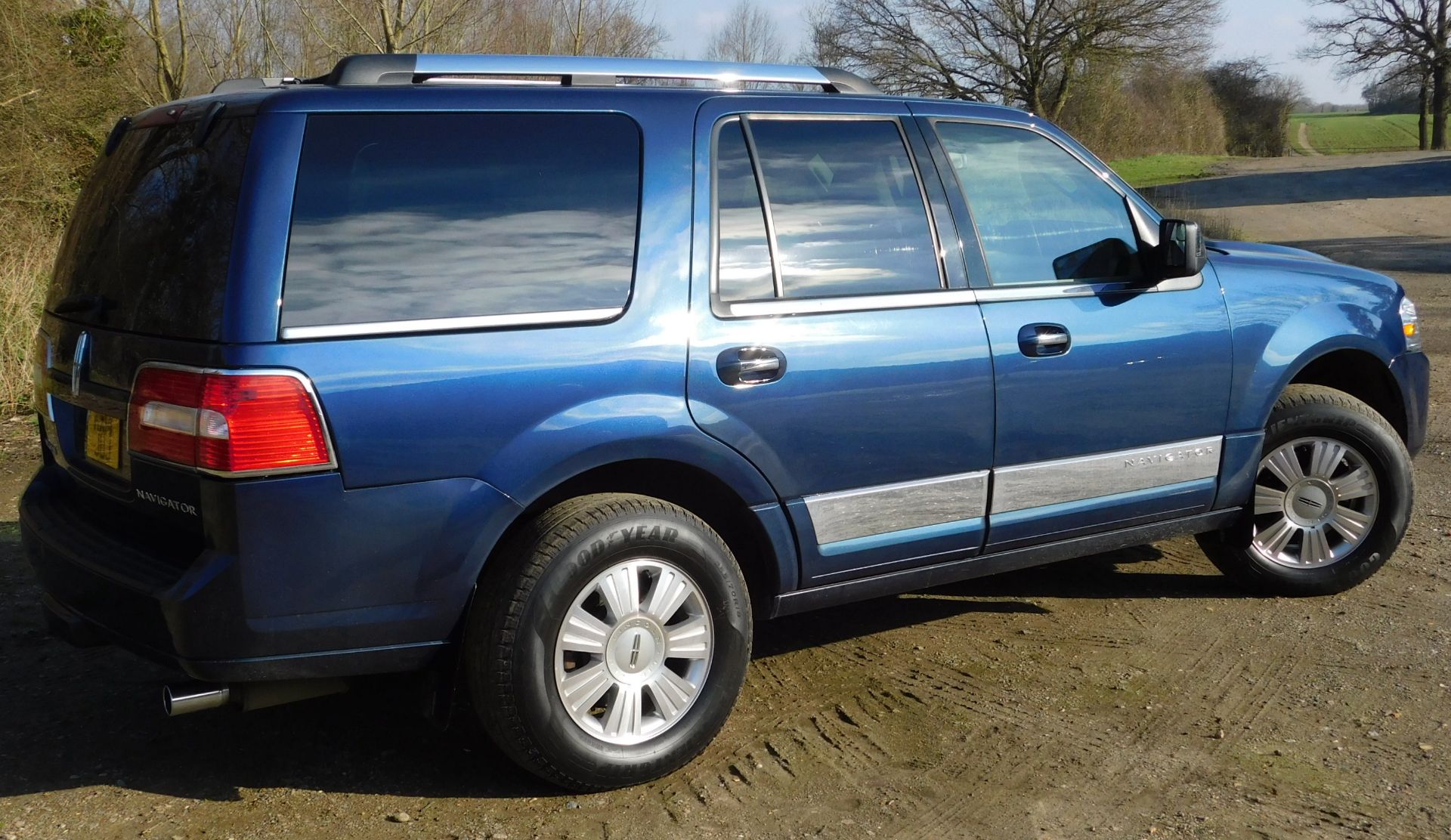 LINCOLN NAVIGATOR 8-SEAT LUXURY SUV 4WD, Registration KX14 JUJ, First Registered July 2014, Odometer - Image 4 of 28