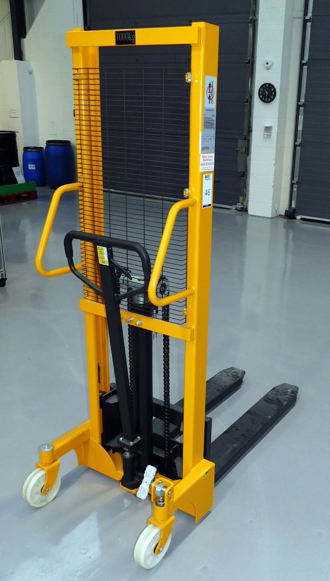 Type SFH10 Manual Stacker Pallet Lifter (2020), Capacity 1,000kg, Serial Number; J20112934-2/002 - Image 7 of 7