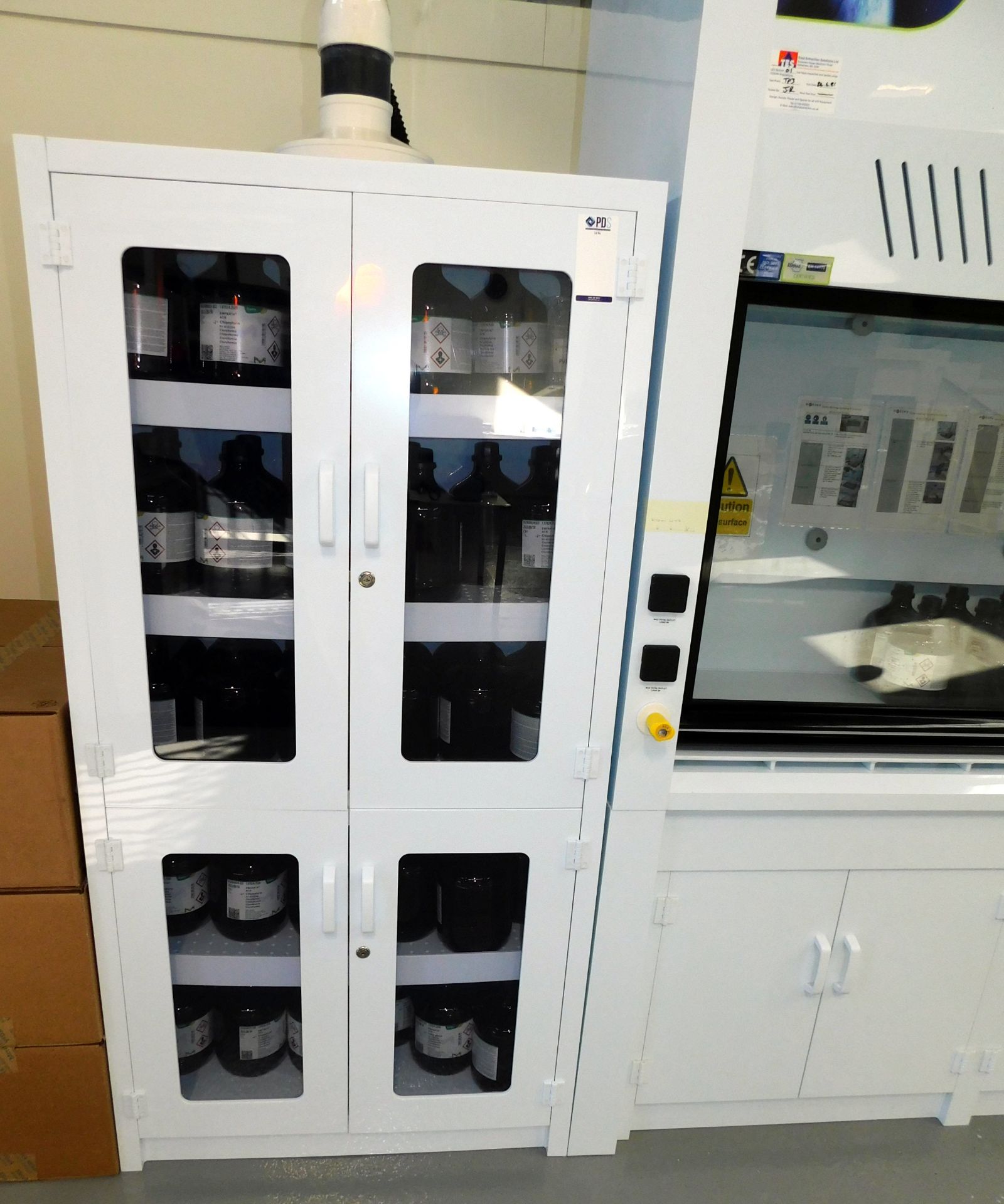 ISG Ducted Fume Cupboard with Base Cabinets, Serial number 621236, & Ducted Polypropylene Chemical - Image 9 of 13