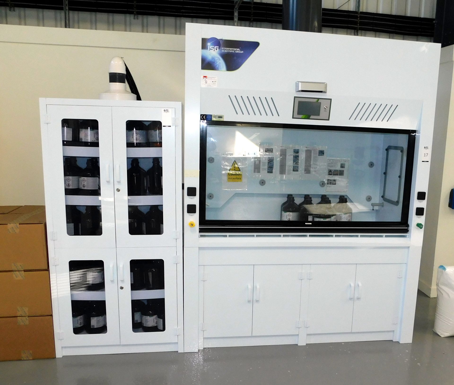 ISG Ducted Fume Cupboard with Base Cabinets, Serial number 621236, & Ducted Polypropylene Chemical - Image 10 of 13