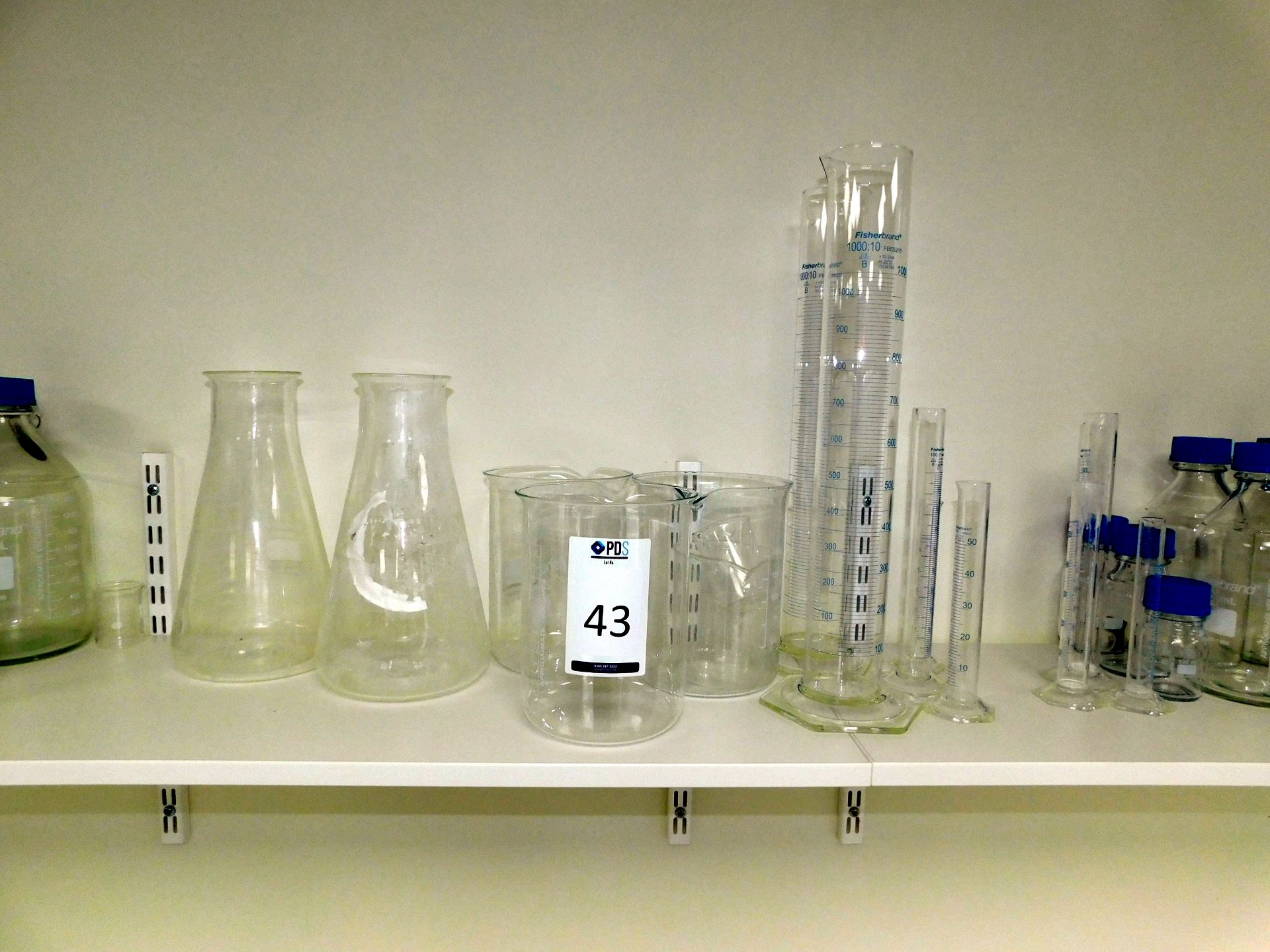 Quantity of Assorted Lab Glassware - Image 4 of 7