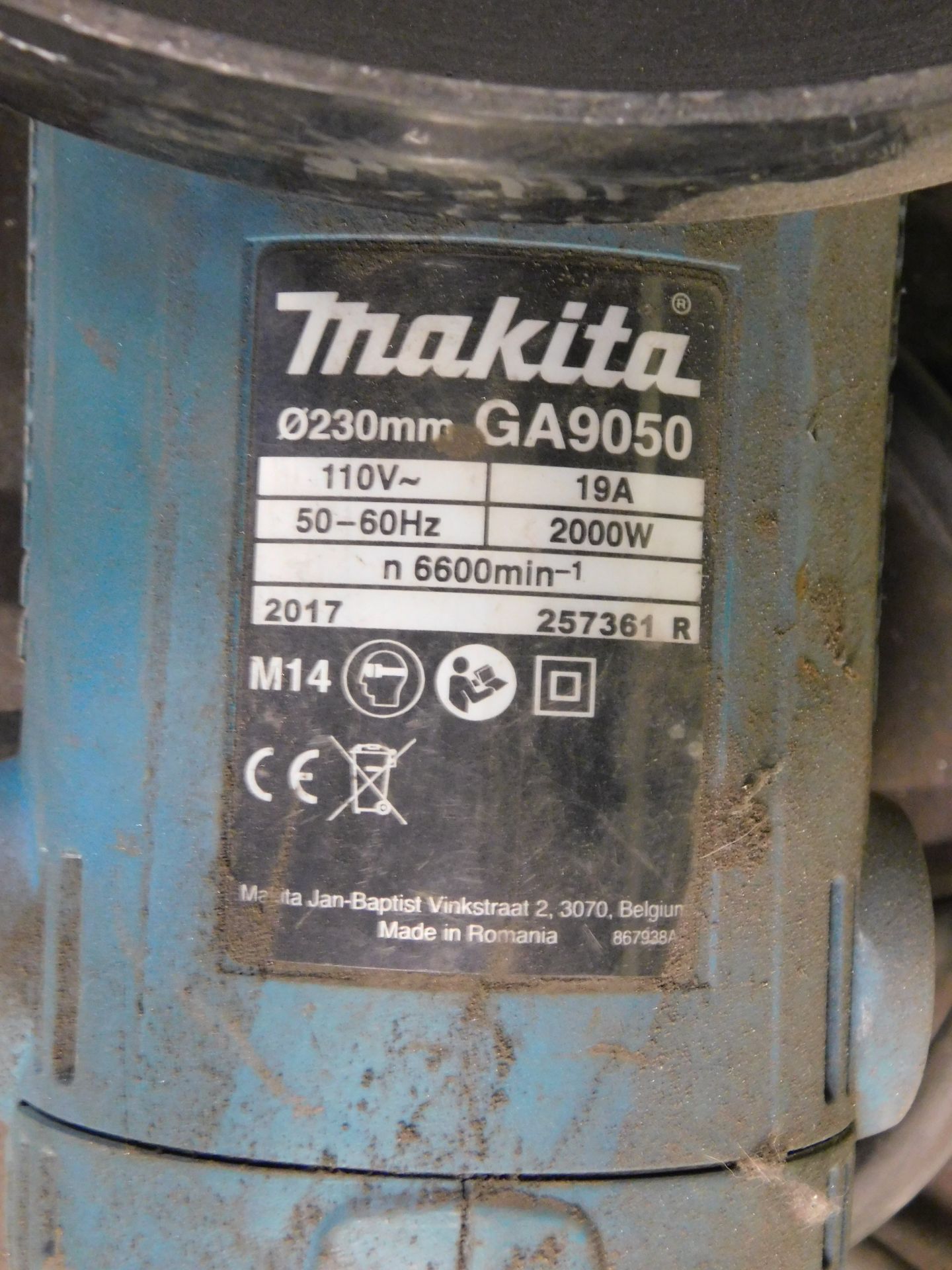 Makita GA9050 230mm Angle Grinder & Hitachi Hammer Drill, Both 110v (Location: Tottenham. Please - Image 3 of 3