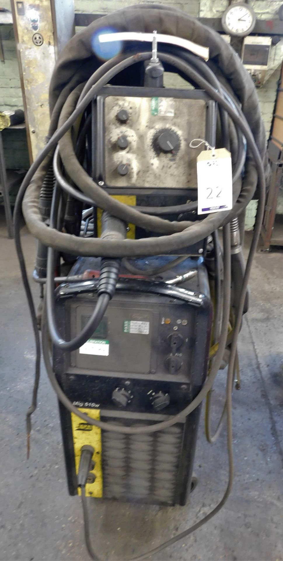 Esab 510W Mig Welder with 304 Wire Feed (Location: Tottenham. Please Refer to General Notes)