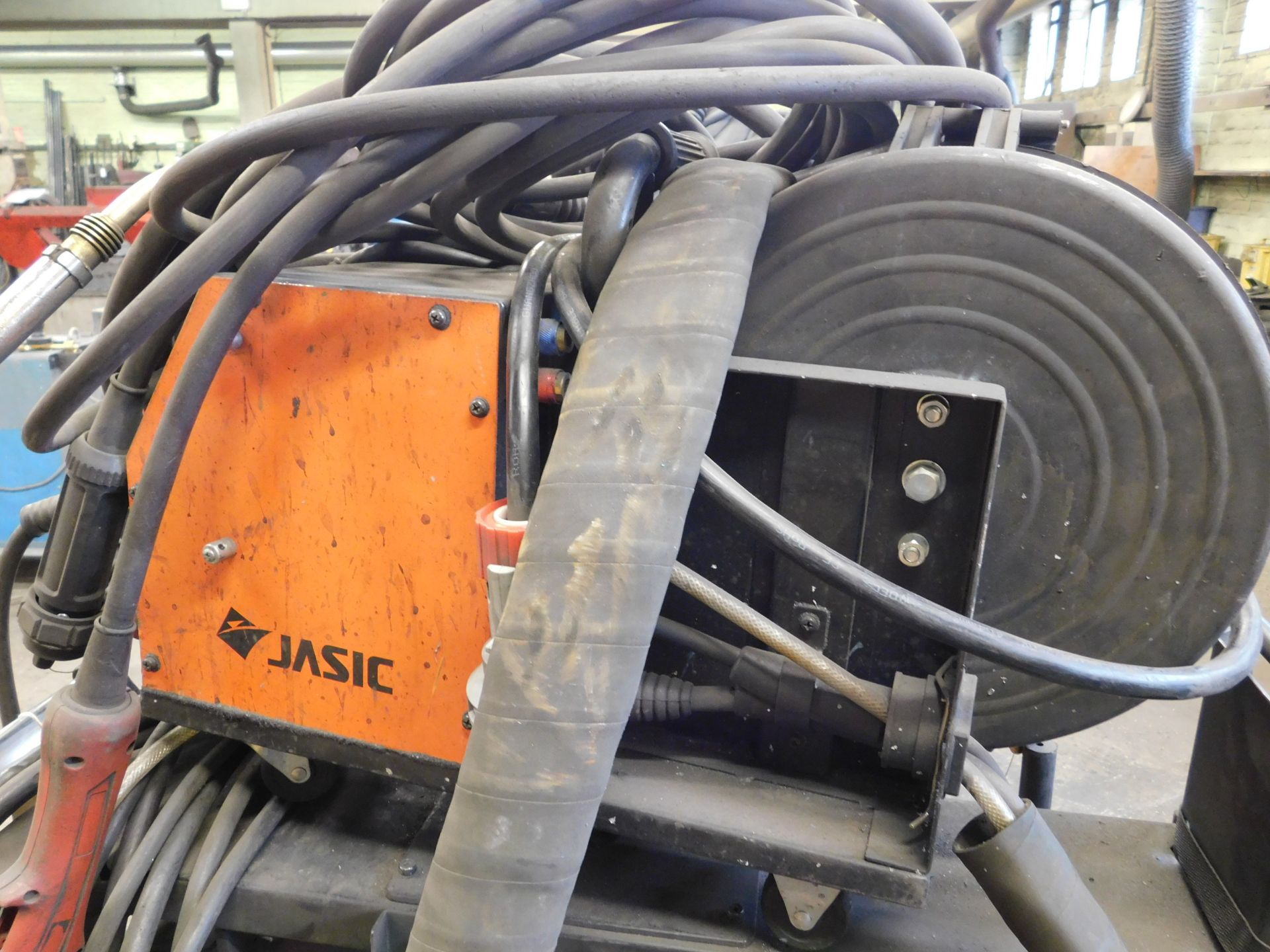 Jasic MIG 400 Mig Welder with Wire Feed (Location: Tottenham. Please Refer to General Notes) - Image 5 of 5