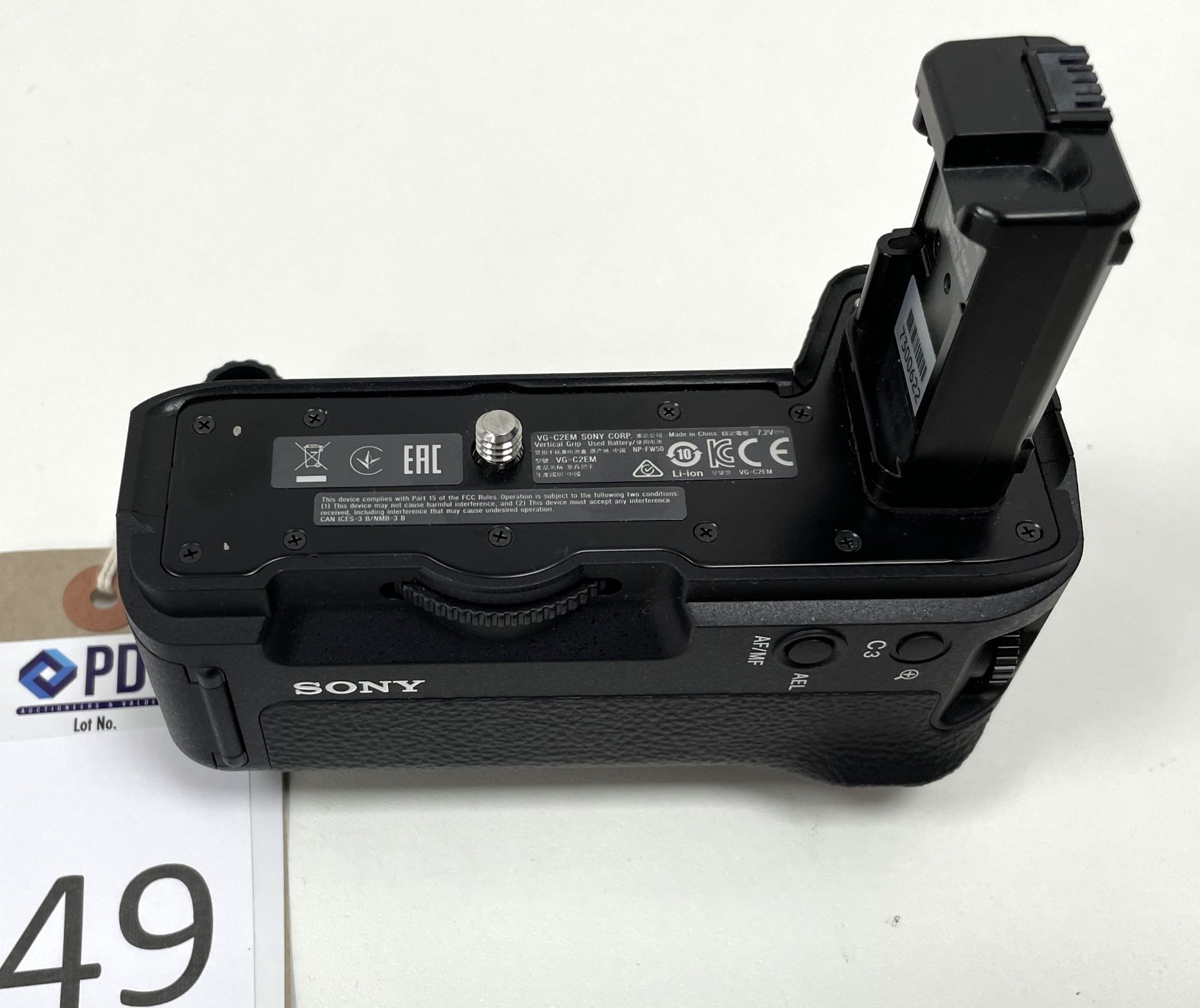 Sony VGC2EM Vertical Grip (Location: Westminster. Please Refer to General Notes) - Image 2 of 3