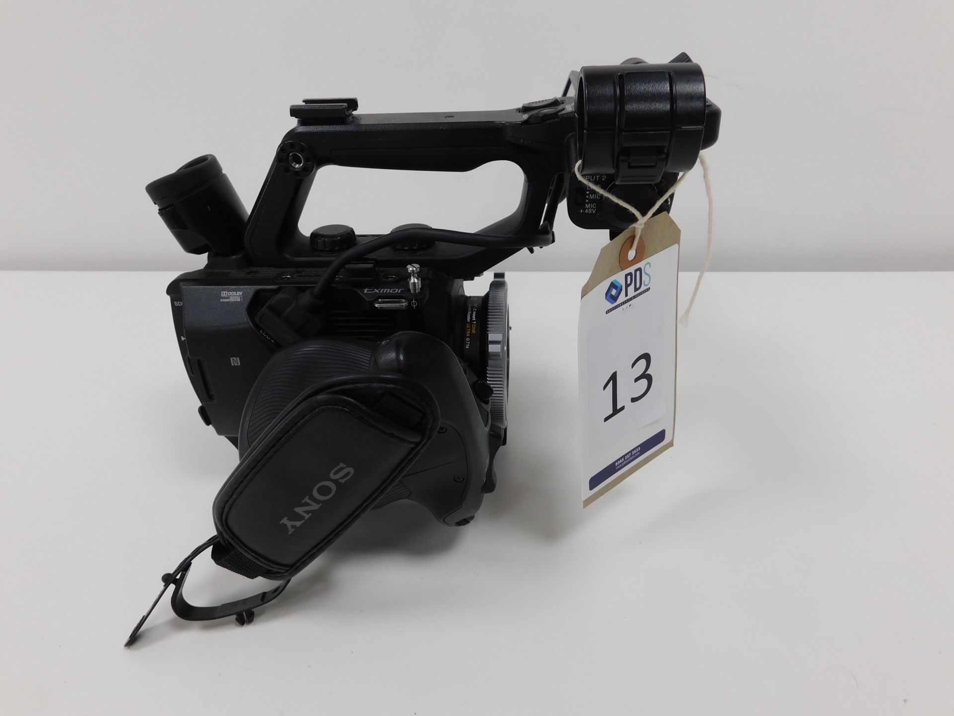 Sony PXW-FS5 Solid State Memory Camcorder Body with Battery and Charger, Serial Number 1610134 ( - Image 4 of 4