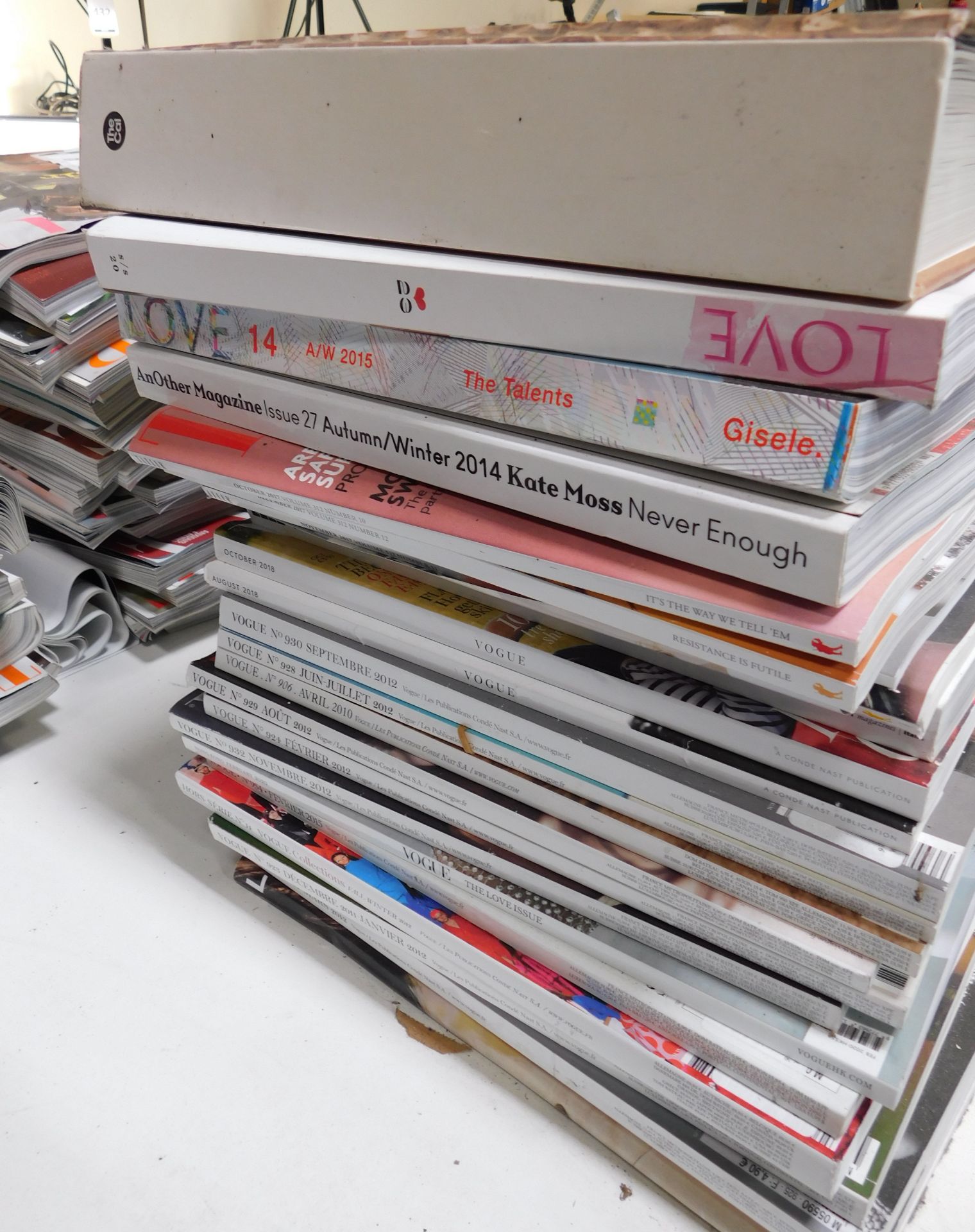 Quantity of Various Fashion Magazines & Hard Backed Art/Fashion Books (Location: Brentwood. Please - Image 4 of 4