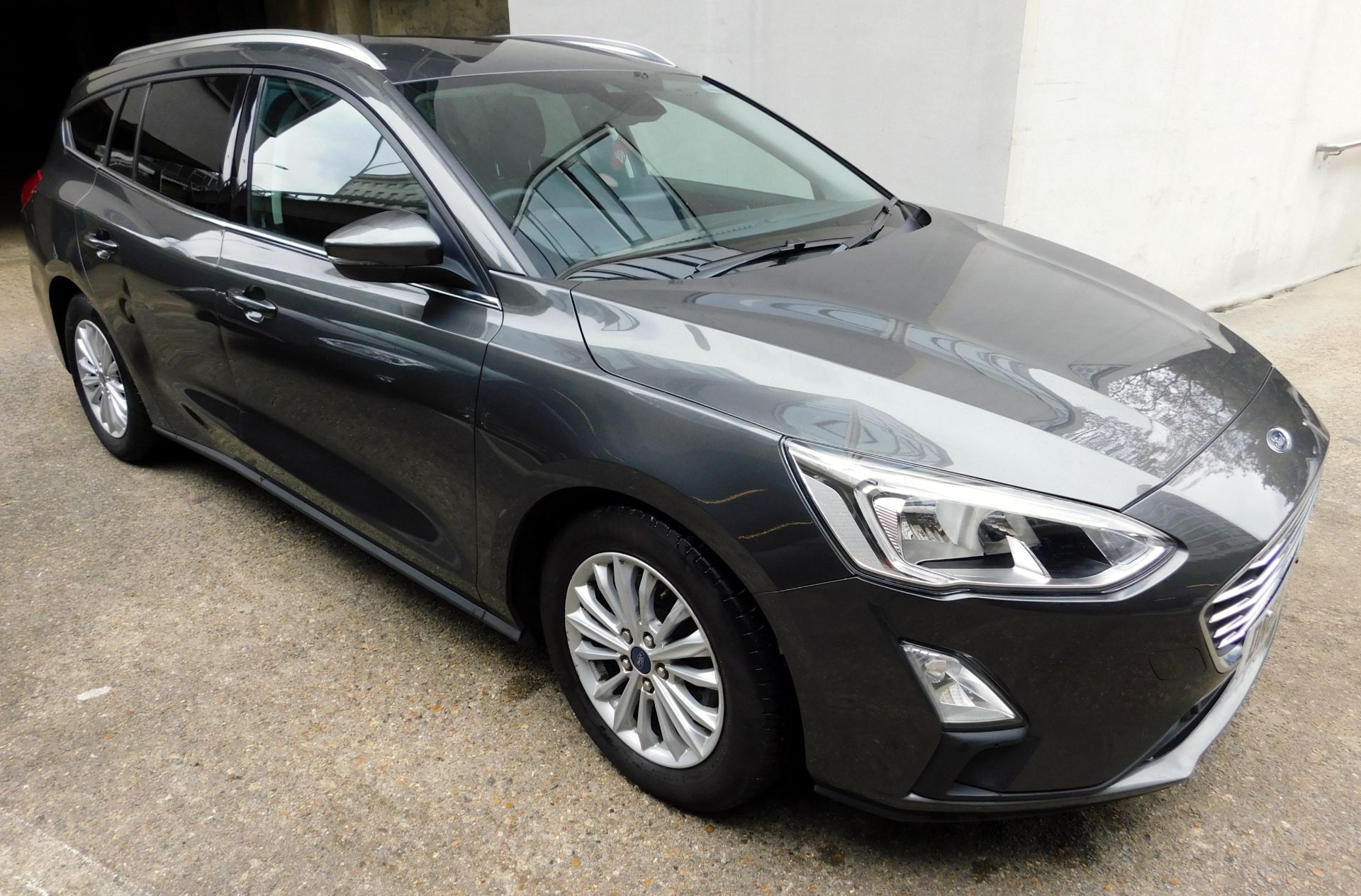 Ford Focus Estate 1.0 EcoBoost 125 Titanium 5dr Auto, Registration DN68 XBL, First Registered 17th - Image 23 of 29