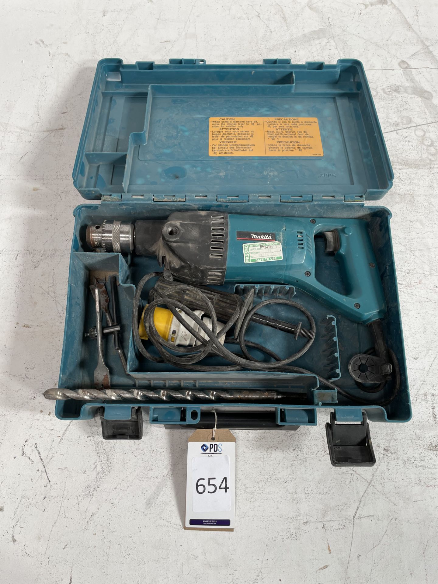 Makita 8406 Hammer Drill, 110v (Location: Brentwood. Please Refer to General Notes)