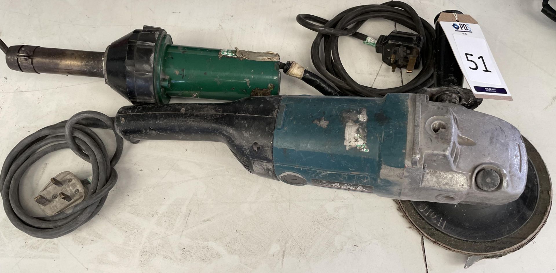 Makita 9069 Polisher, 240v (Location: Bedford. Please Refer to General Notes)