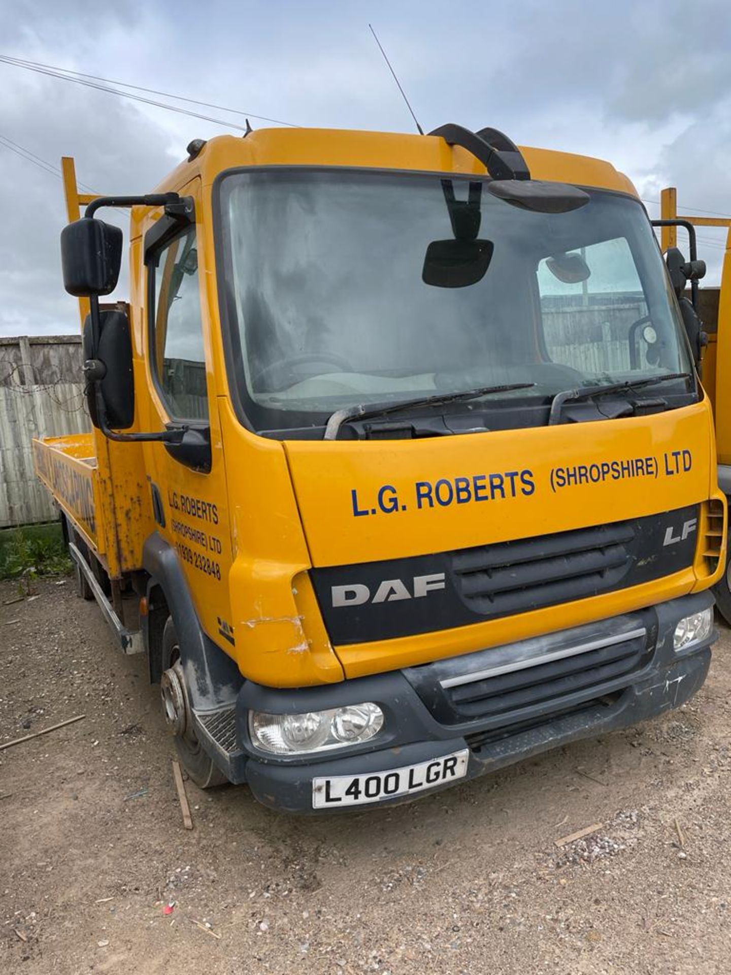 DAF LF FA 45.160 FB Drop Side, Automatic, Registration L400 LGR, First Registered 26th November - Image 2 of 19